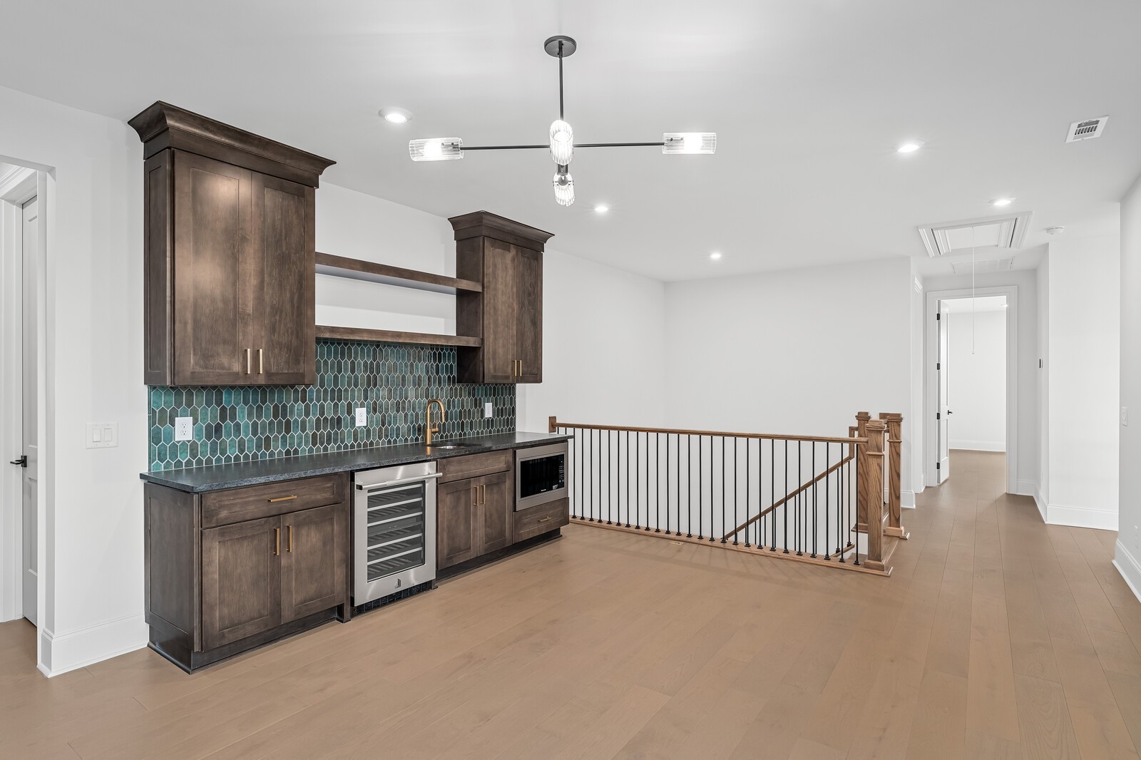 8103 Turning Point Drive Property Photo 50