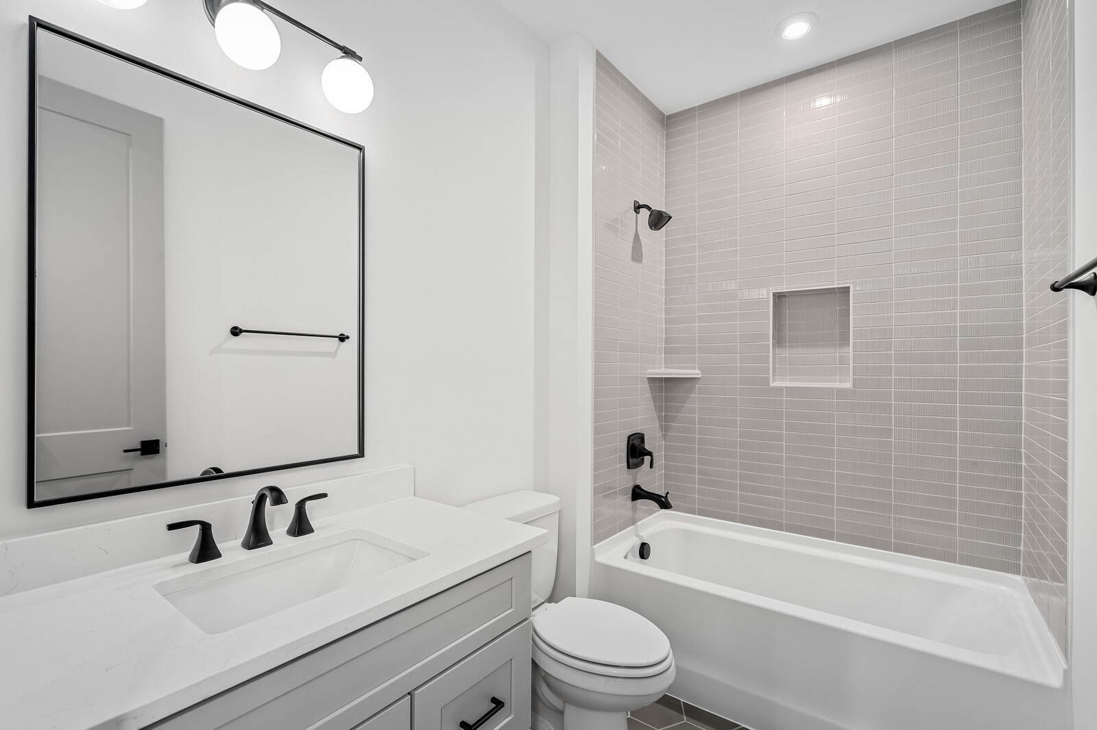 8103 Turning Point Drive Property Photo 60