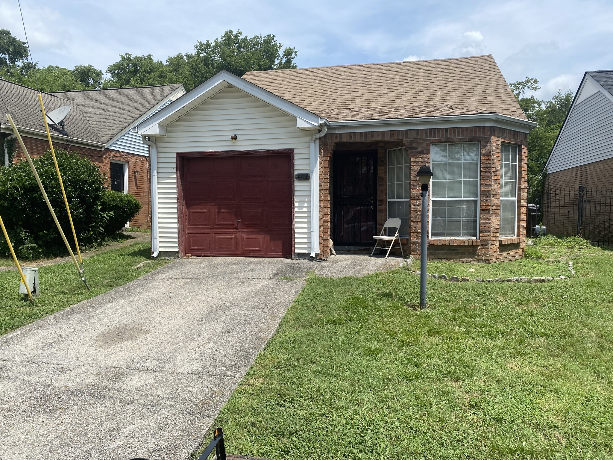 804 Willow Trace Ct Property Photo 1