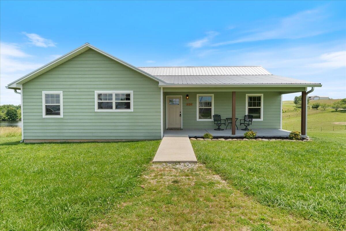 124 Rolling Meadows Road