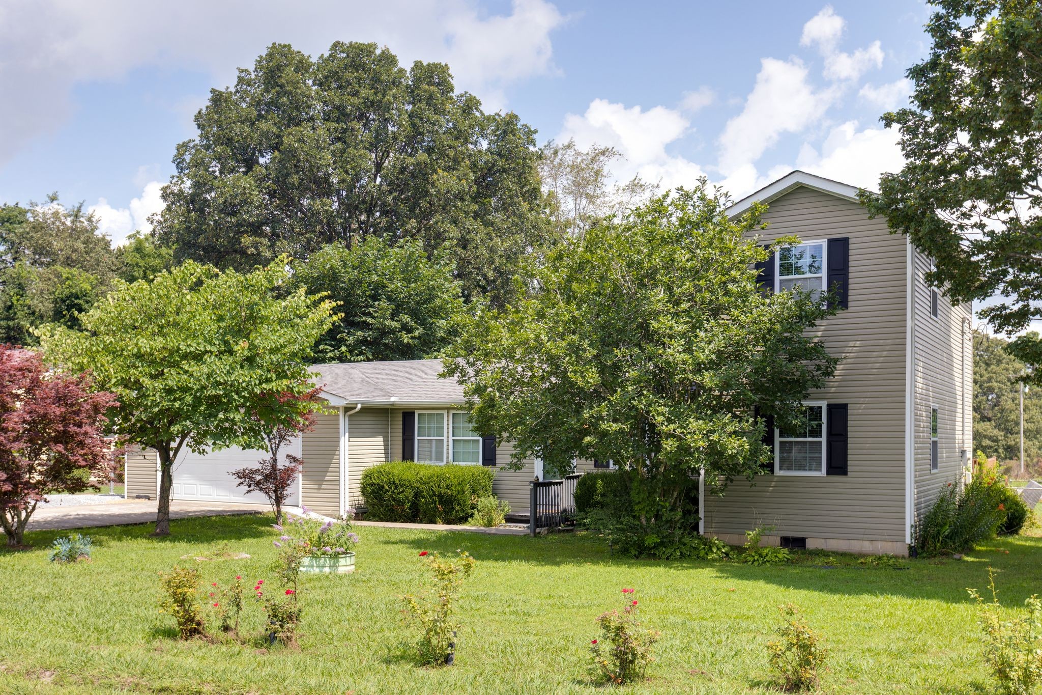 335 Pleasant View Rd Property Photo 1