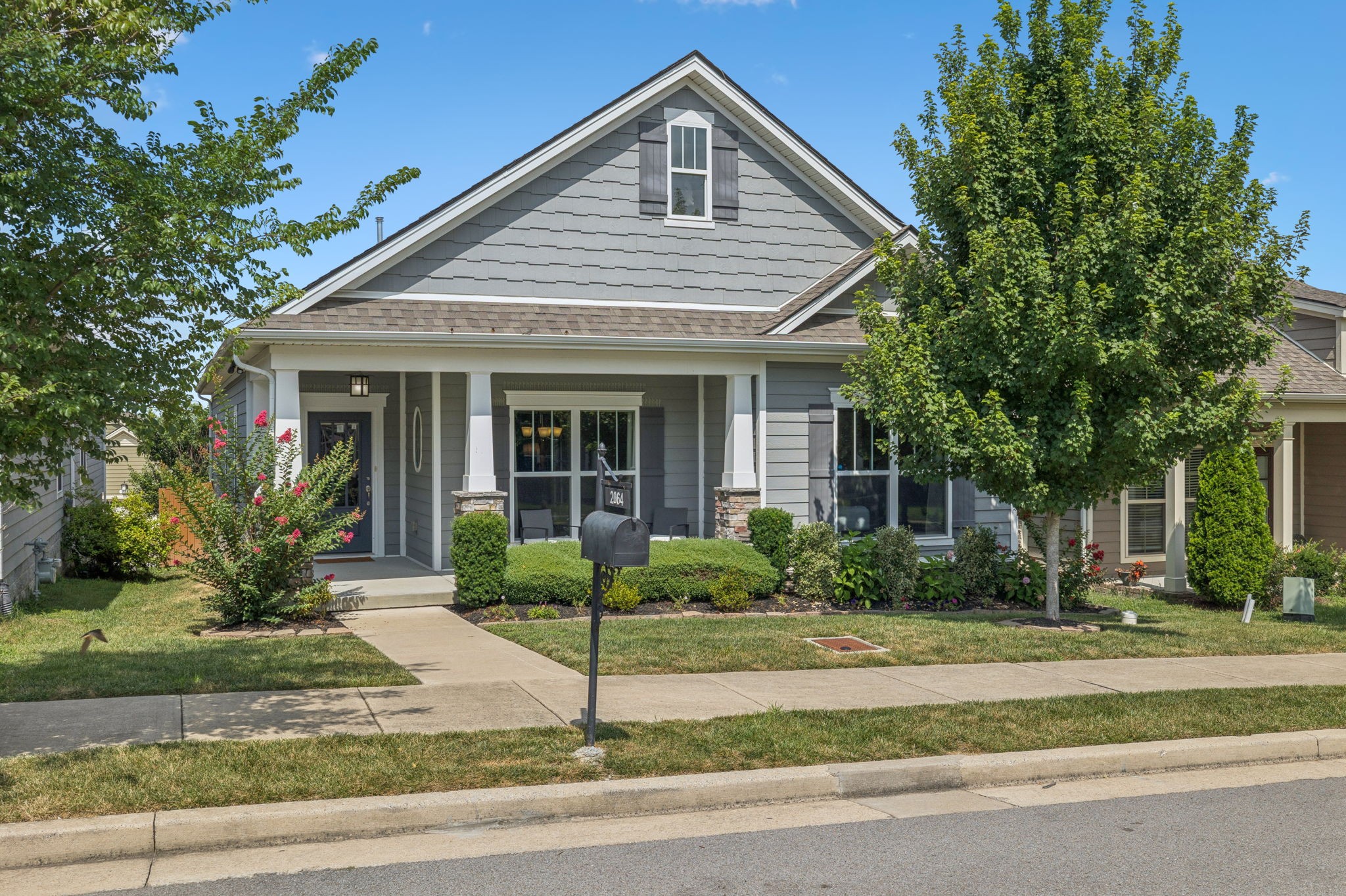 2064 Kirkwall Dr Property Photo 1