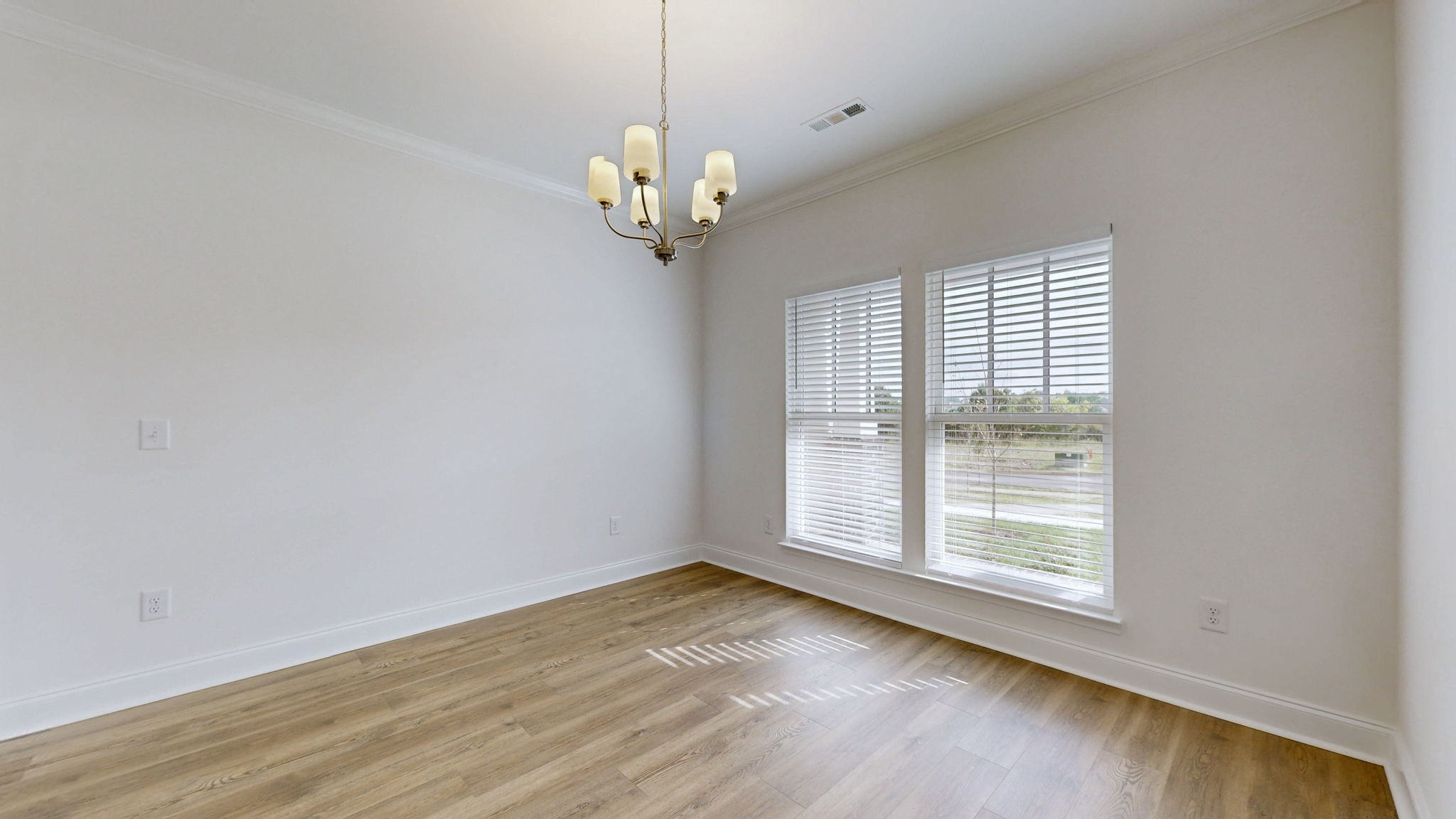 400 Penfold Alley Property Photo 5