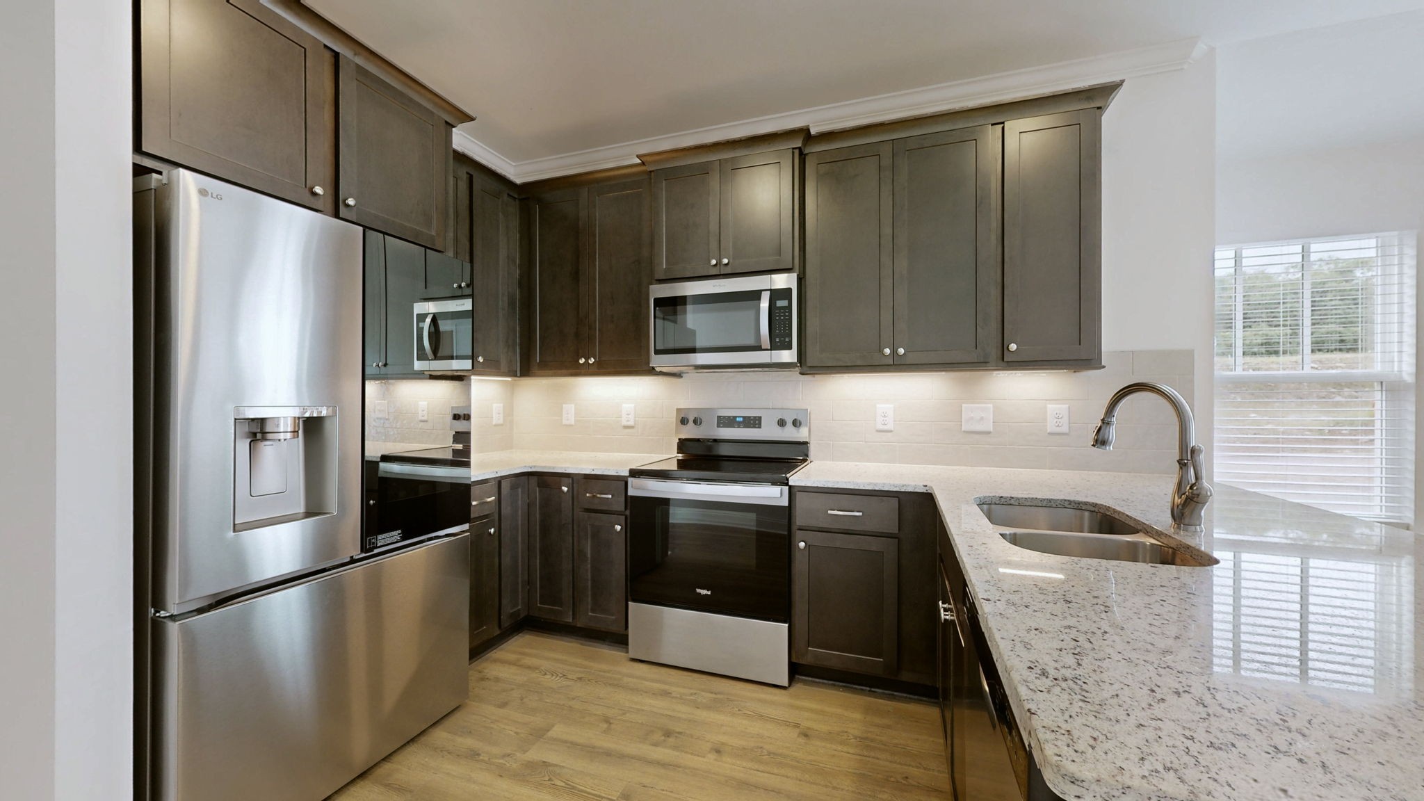 400 Penfold Alley Property Photo 8