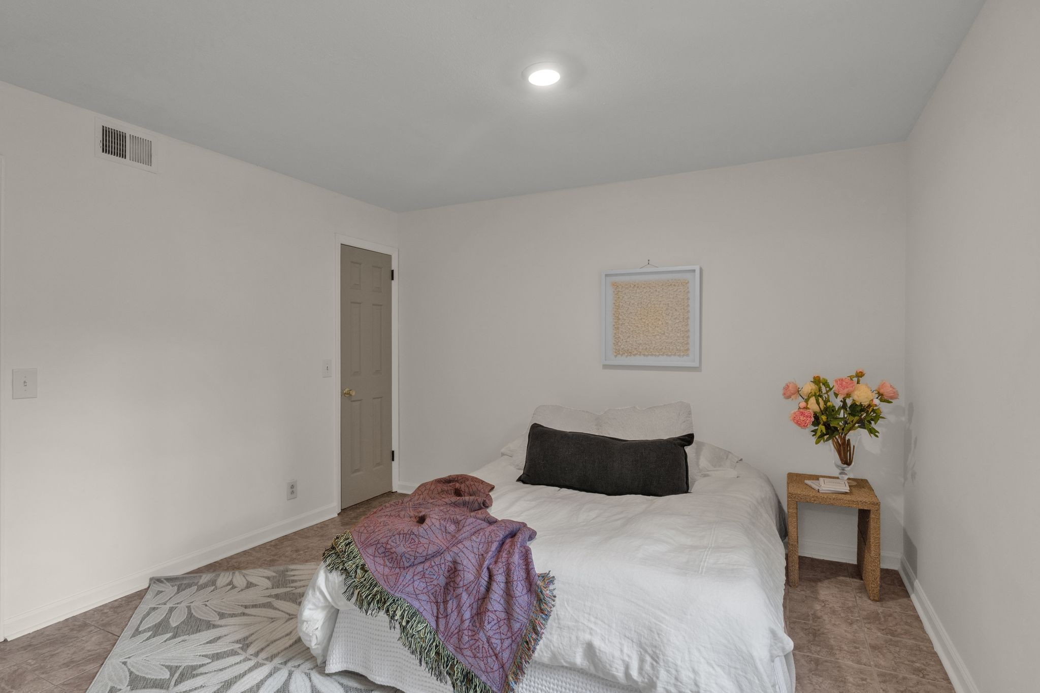 1434 E Cedar Ln Property Photo 16