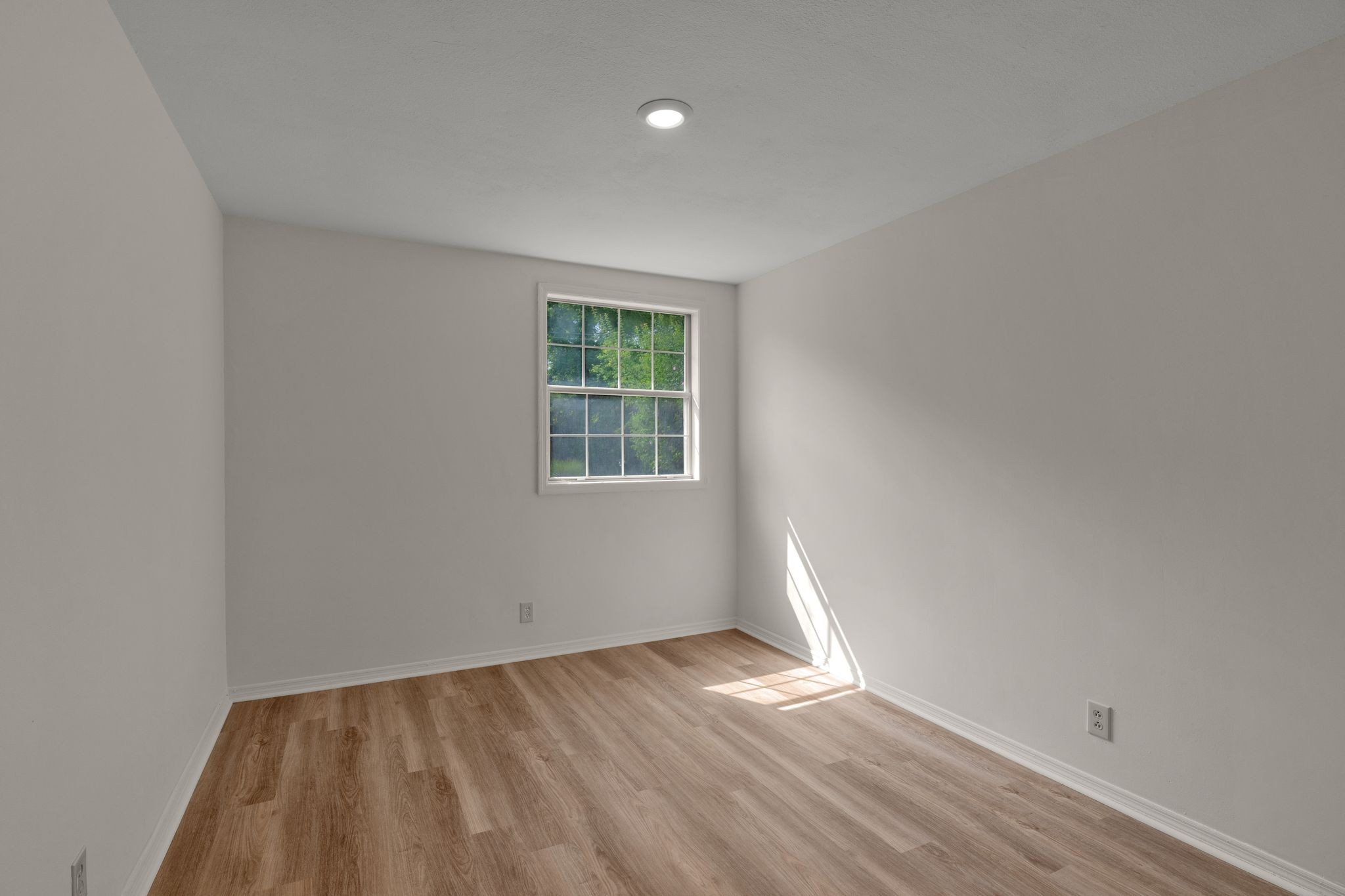 1434 E Cedar Ln Property Photo 21