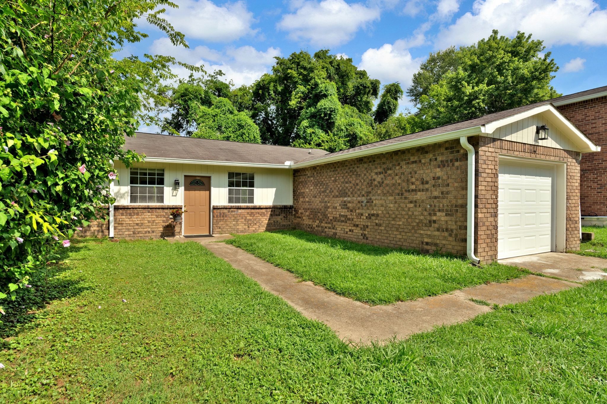 1434 E Cedar Ln Property Photo 30