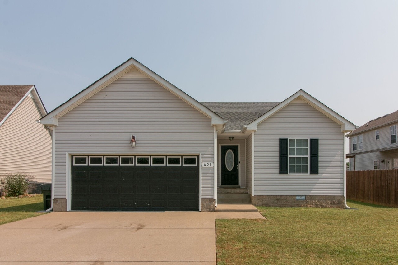 609 S Cavalcade Cir Property Photo 1