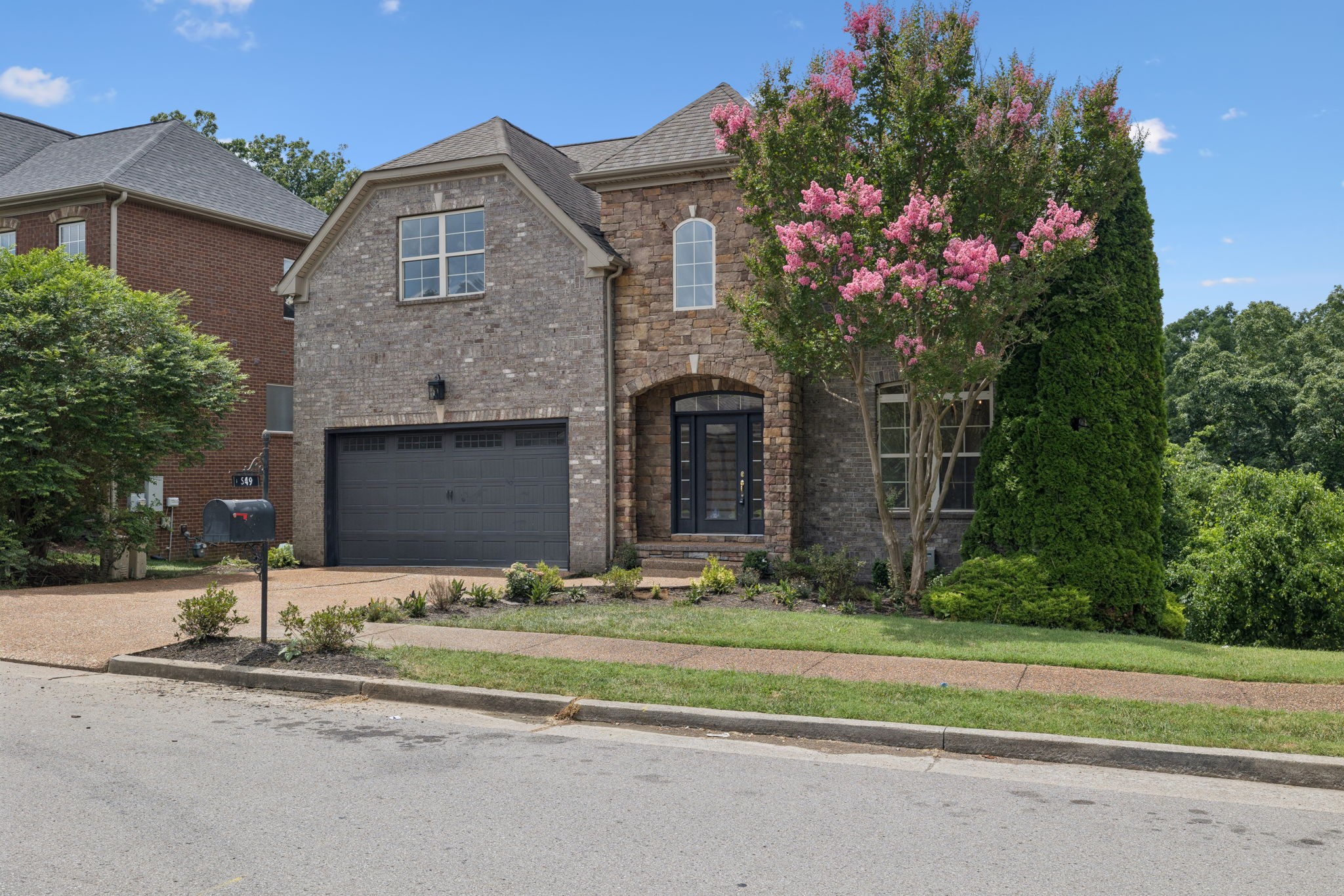 549 Summit Oaks Ct Property Photo 1