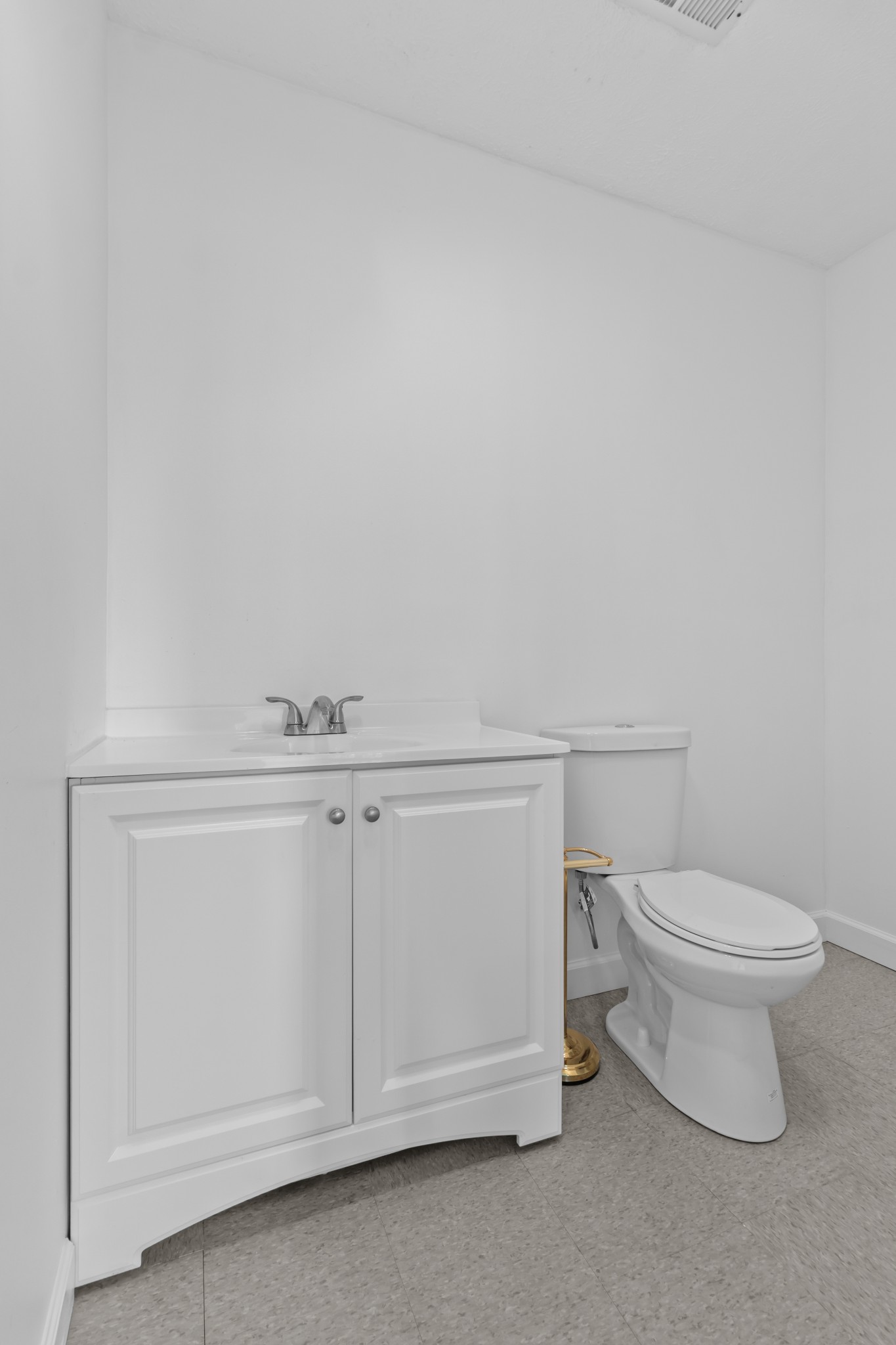 300 Maple St Property Photo 23