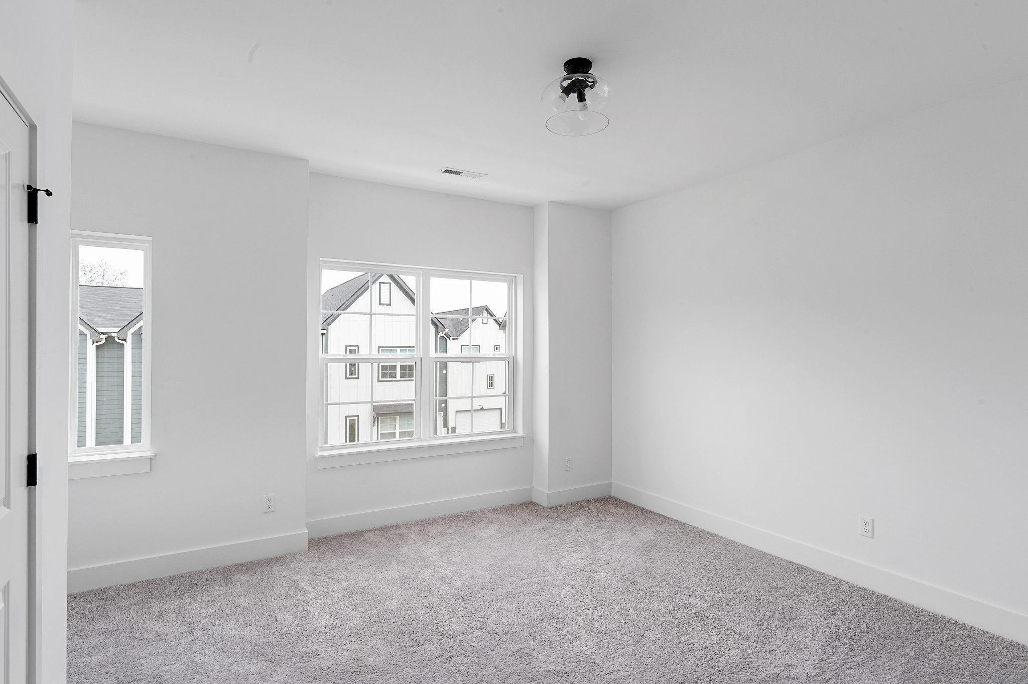 700 N Dupont Ave #228 Property Photo 17