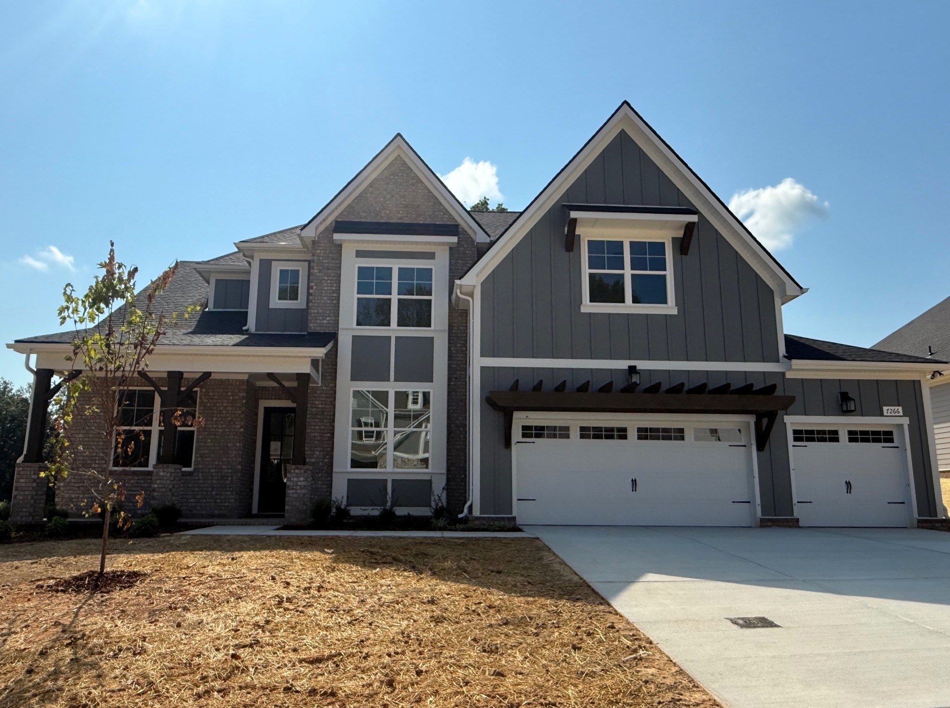 7266 Fairlawn Drive Property Photo 1
