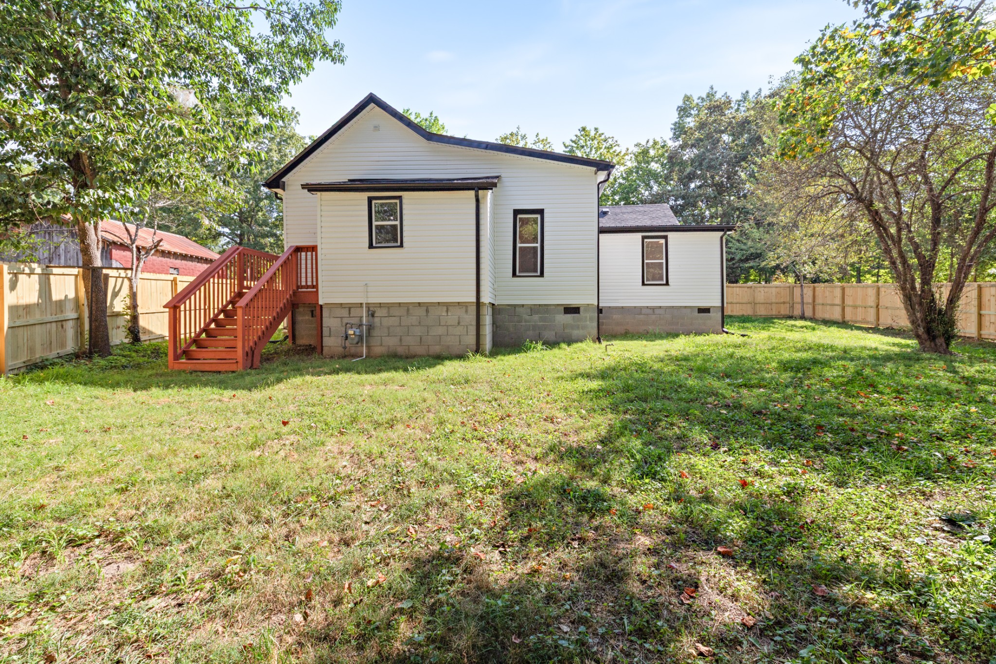 414 W Railroad St Property Photo 32