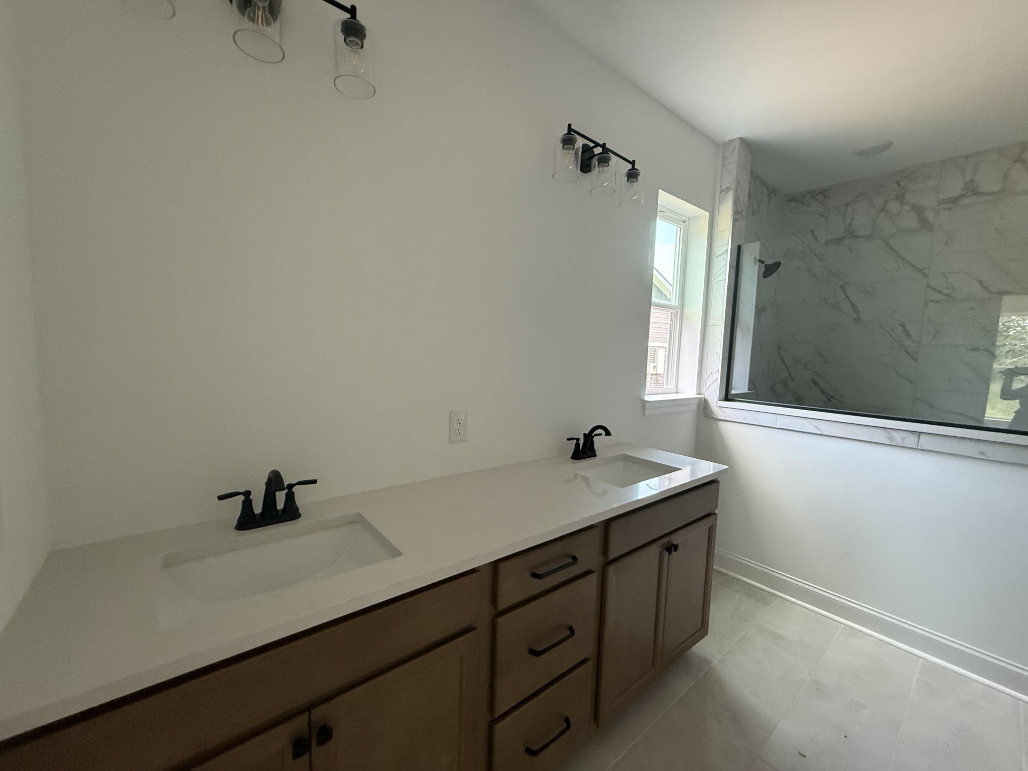 1318 Linn Cove Court Property Photo 23