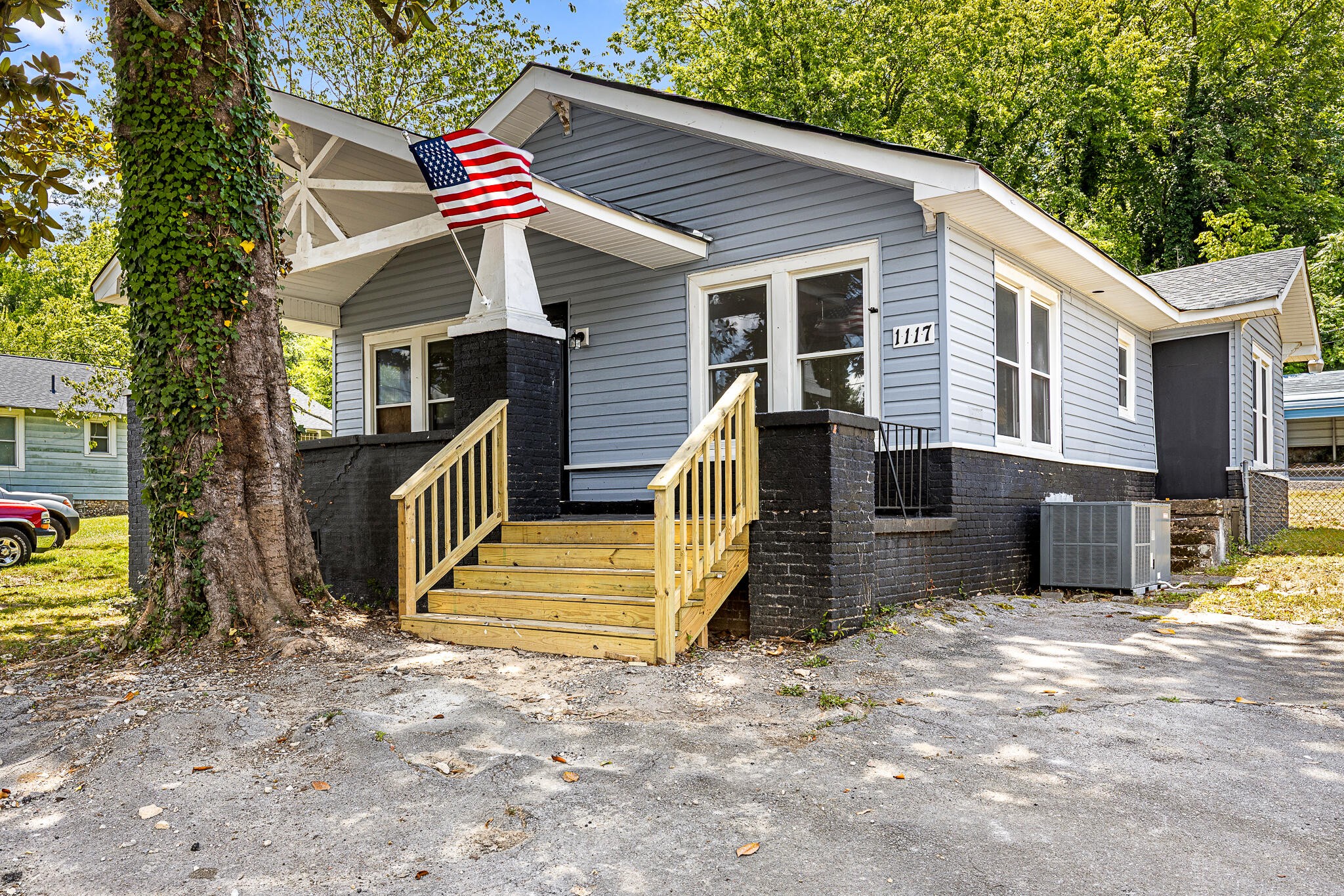 1117 Belmeade Avenue Property Photo 1