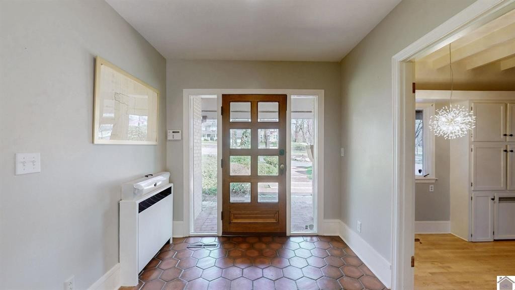 805 Olive St Property Photo 5