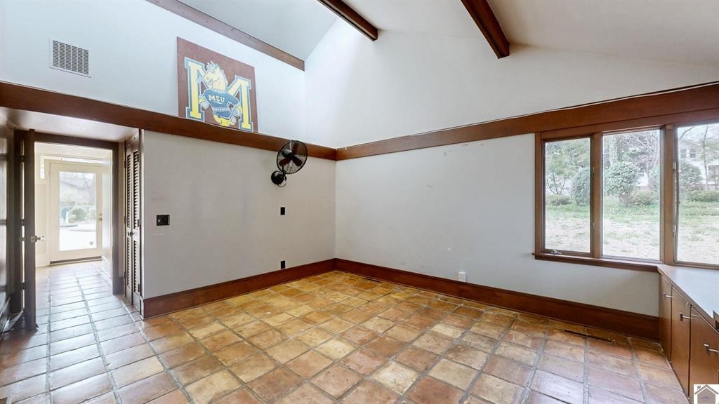 805 Olive St Property Photo 29