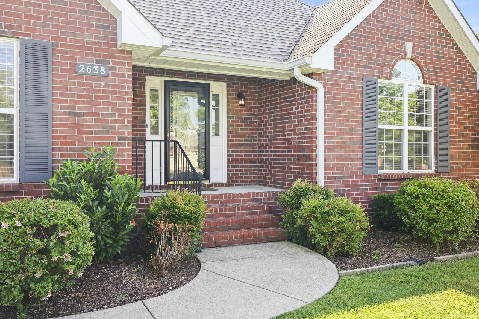 2638 English Hill Dr Property Photo 3