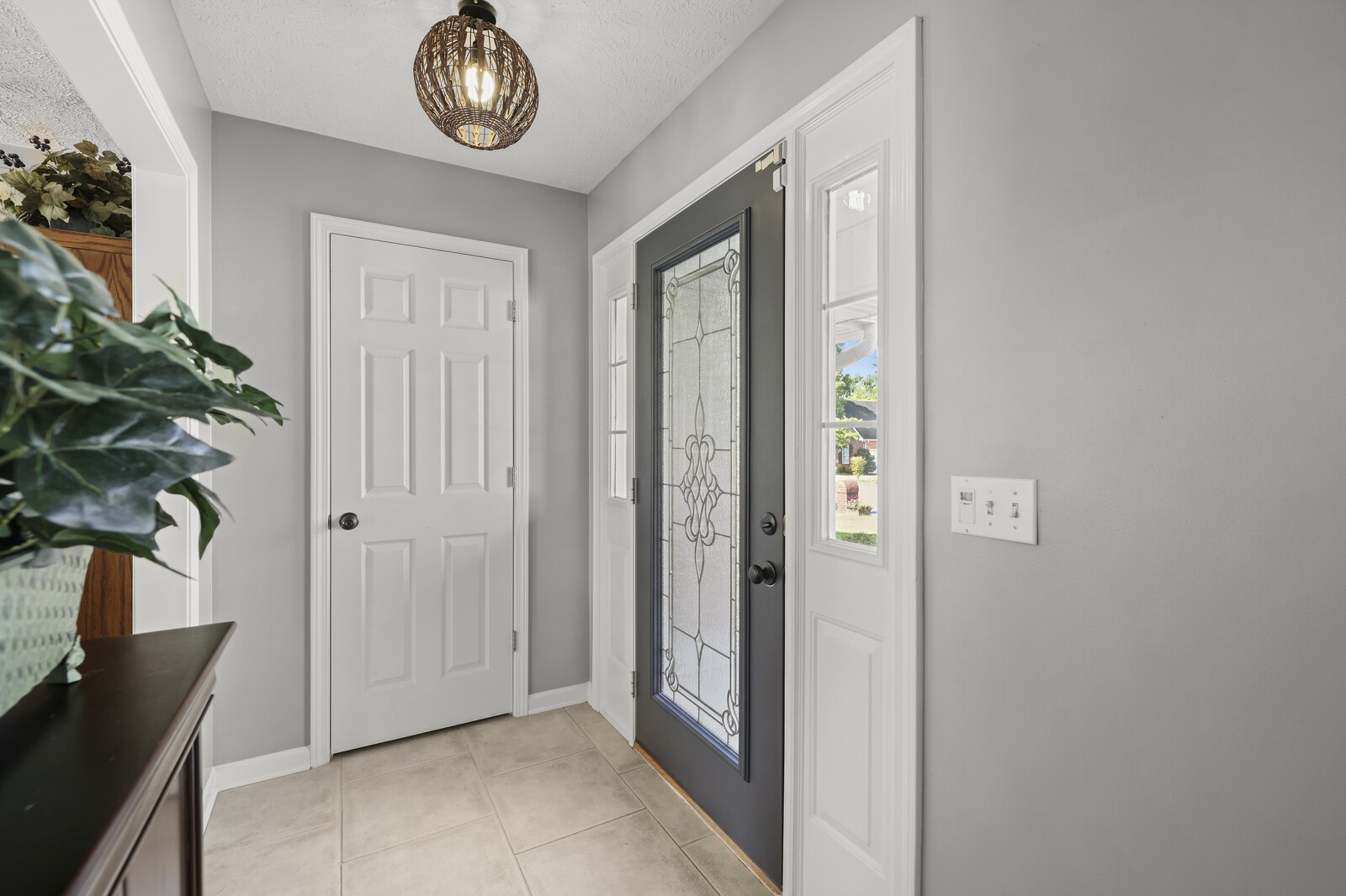 2638 English Hill Dr Property Photo 4