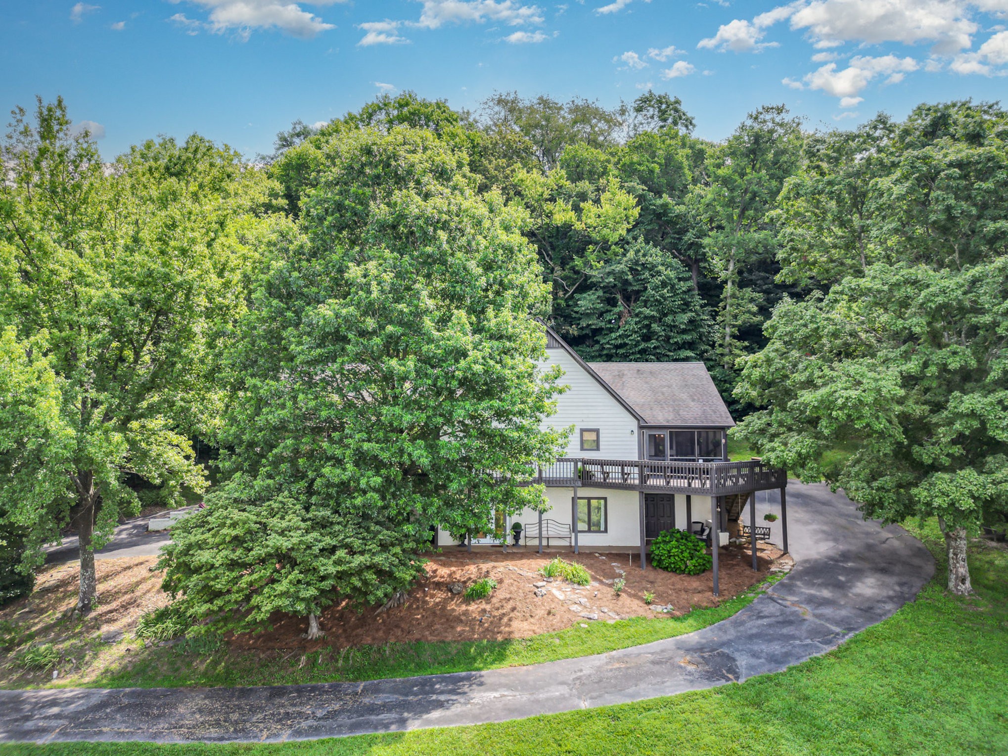 1696 Theta Pike Property Photo