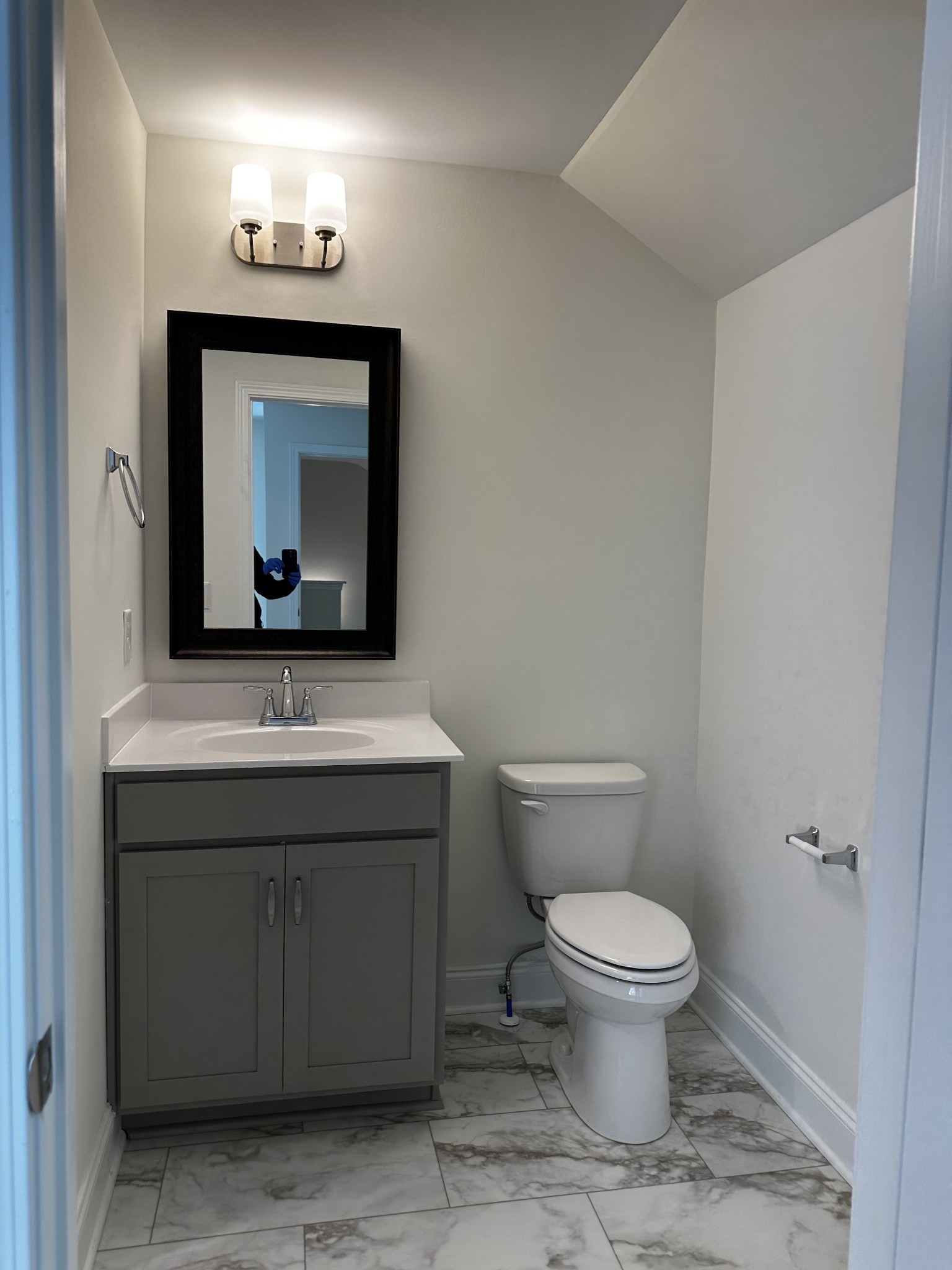 129 Calm Waters St Property Photo 10