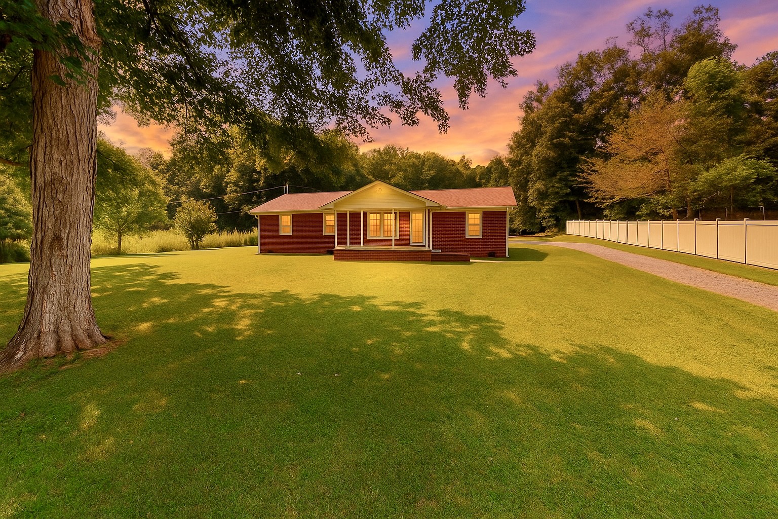 615 Highway 13 Property Photo 1