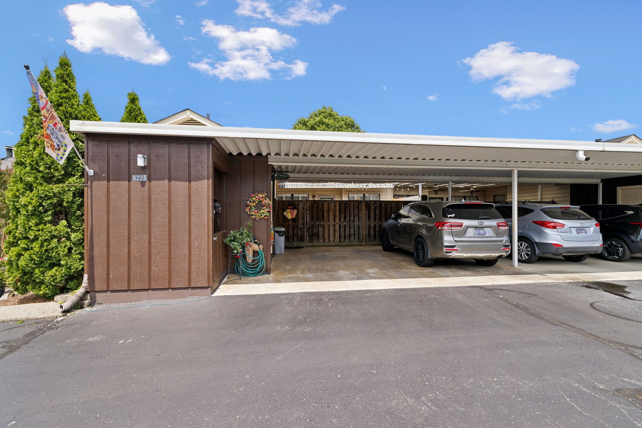 9225 Sawyer Brown Rd Property Photo 32