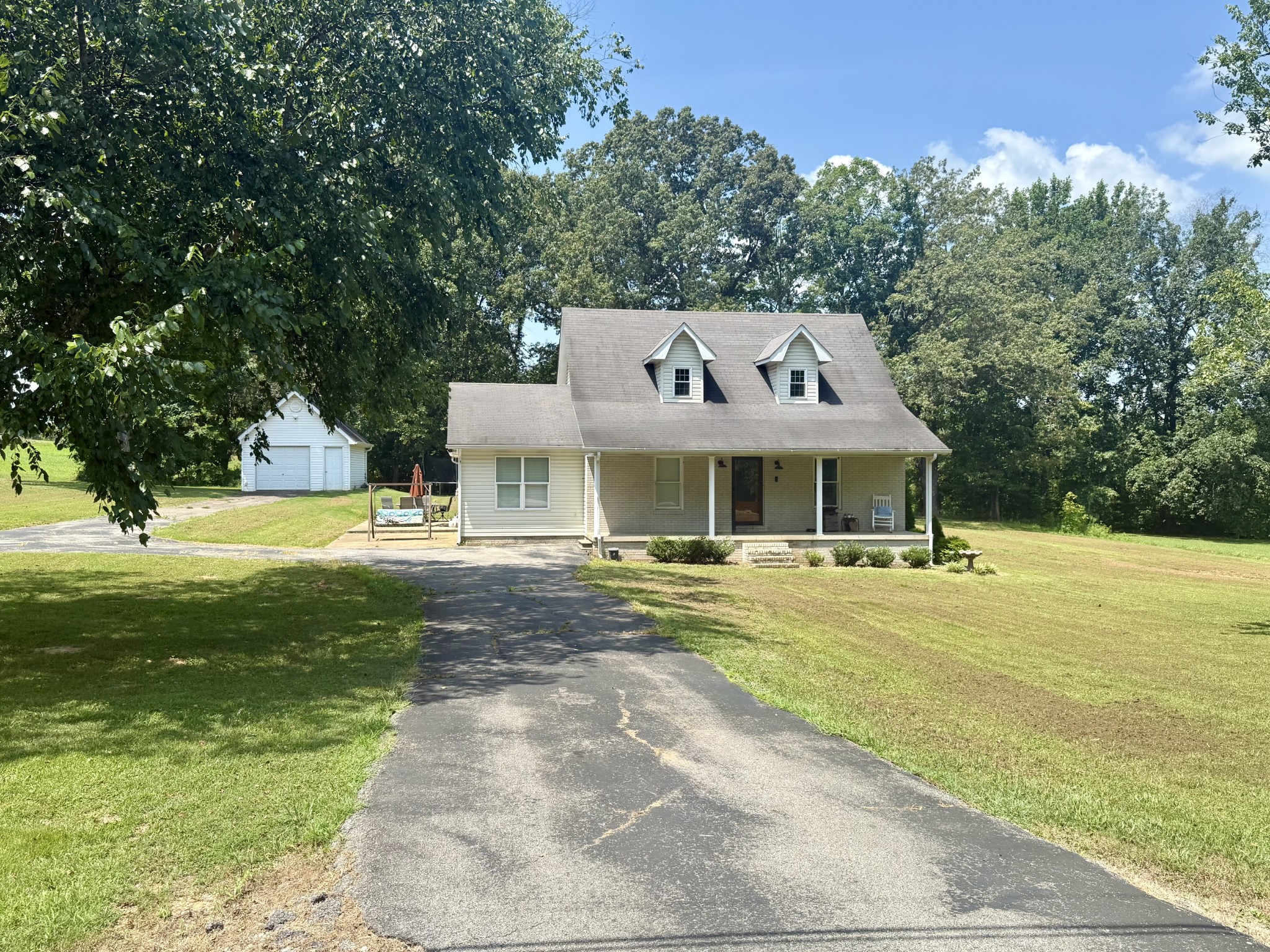 400 Clifty Village Ln Property Photo 1