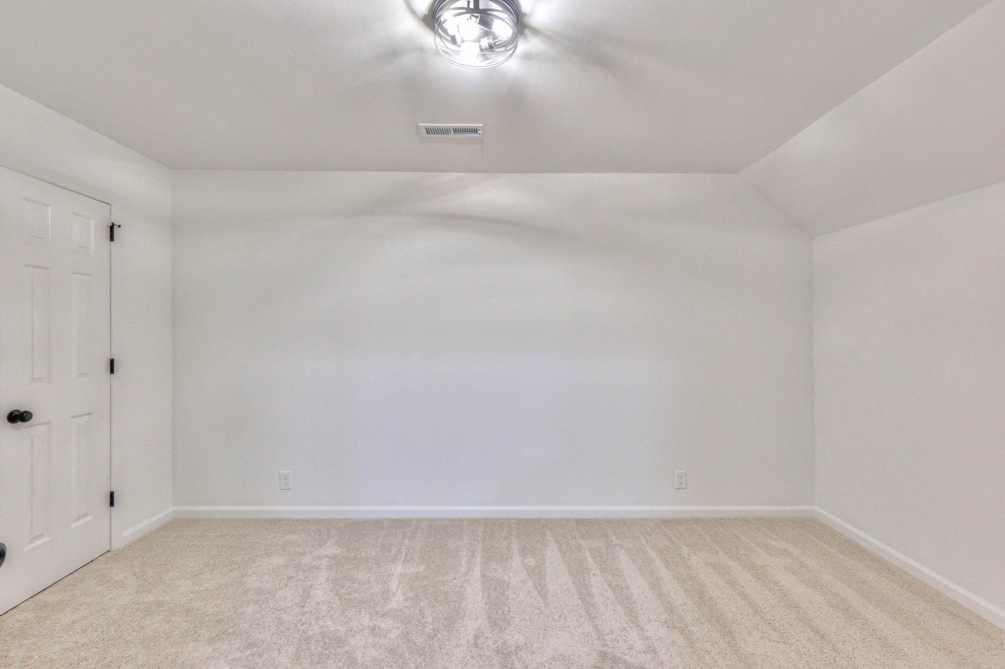 9301 Arrowhead Ct Property Photo 46