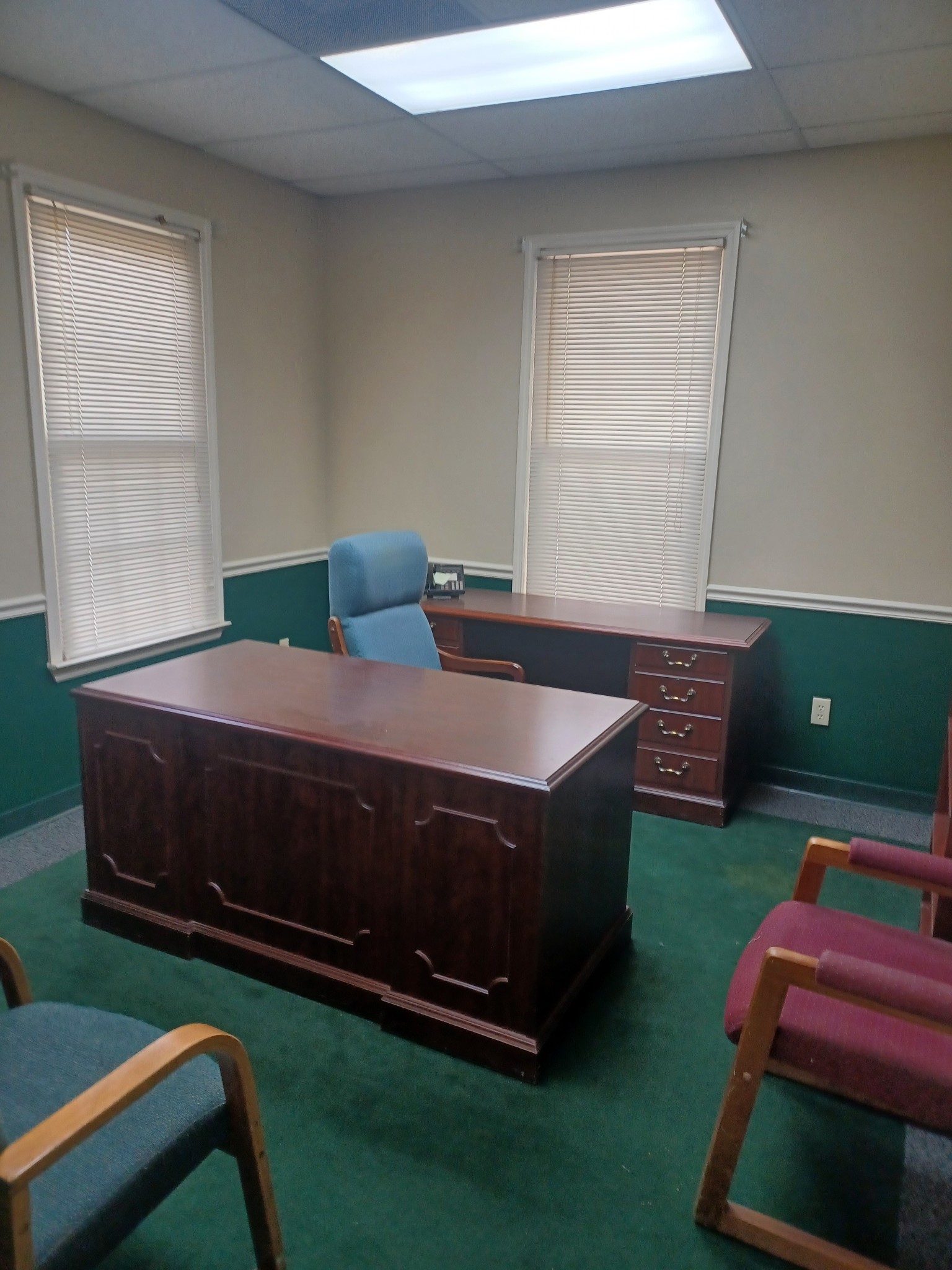 5046 Thoroughbred Ln Property Photo 5