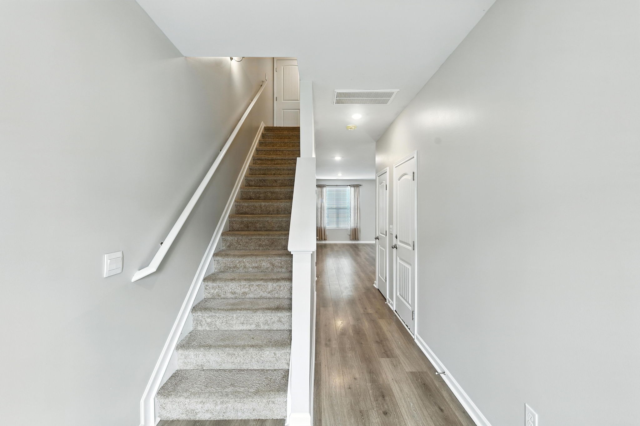 631 Longtail Ln Property Photo 14