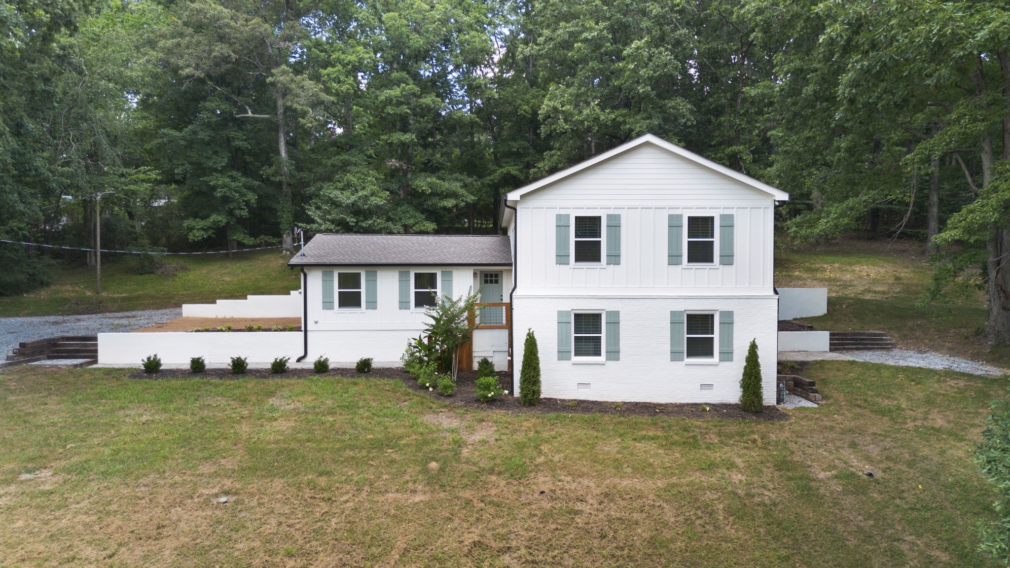 1829 E Haleys Creek Rd Property Photo 1