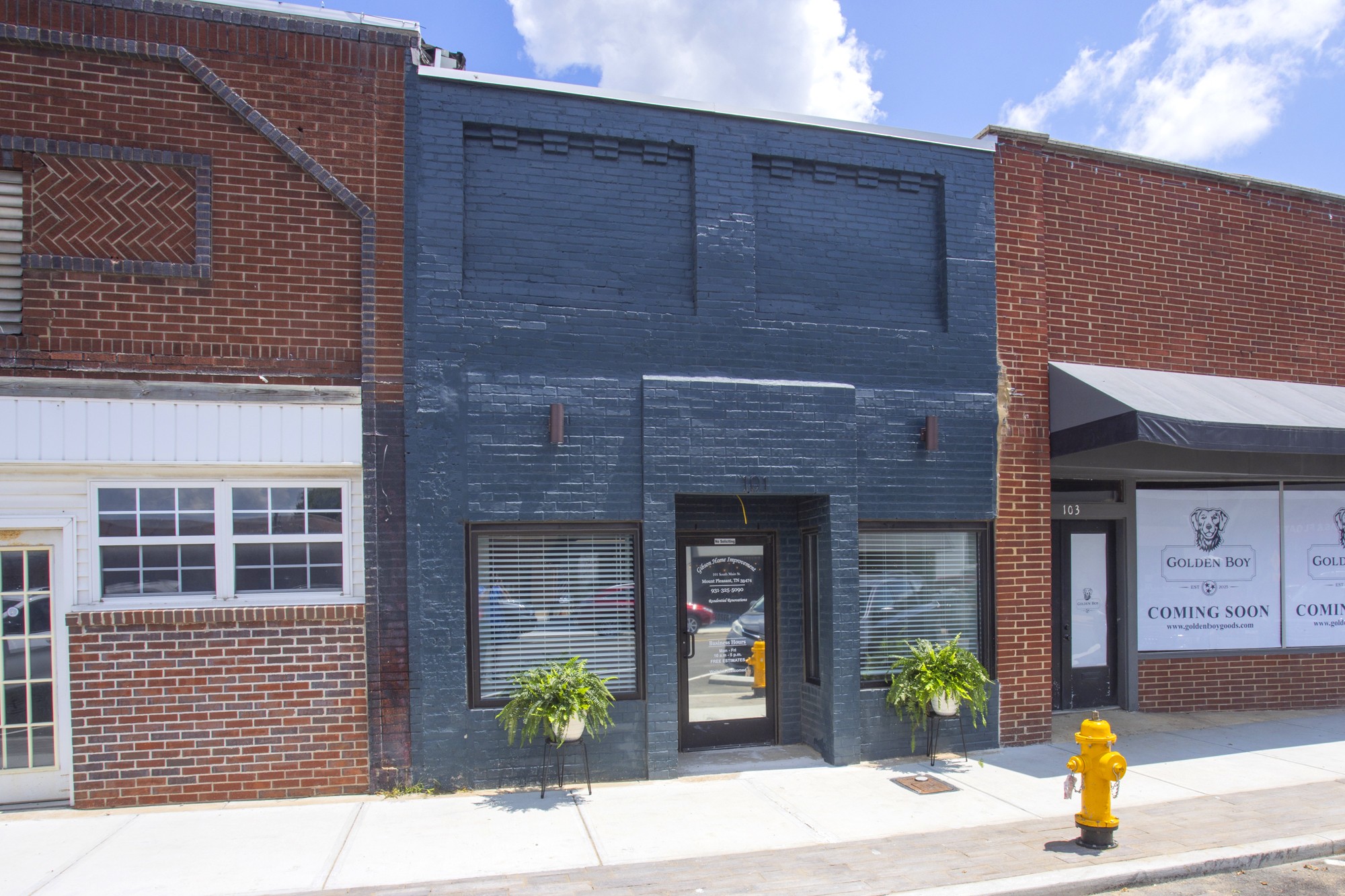 101 S Main St, S Property Photo 3