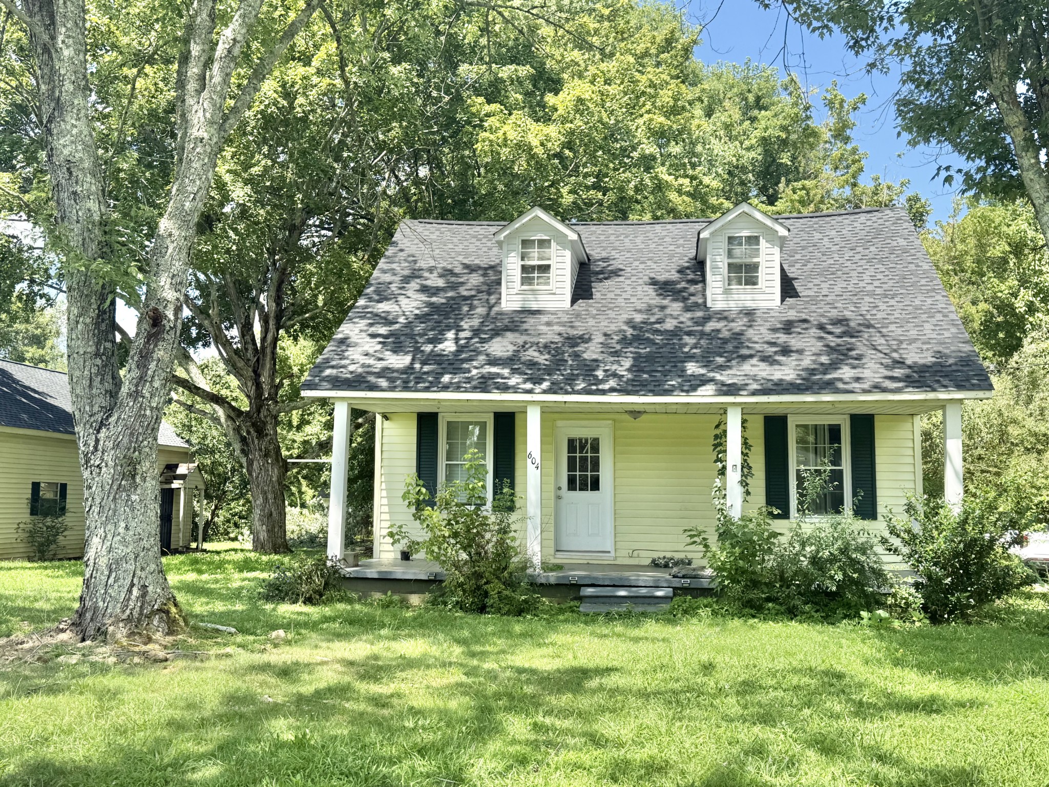 604 S Main St Property Photo 1