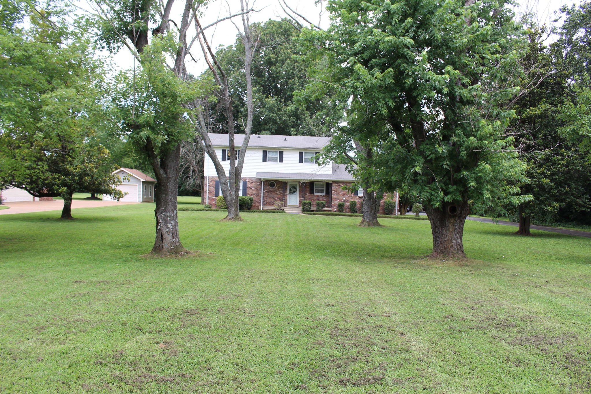 214 Haynes Dr Property Photo 2