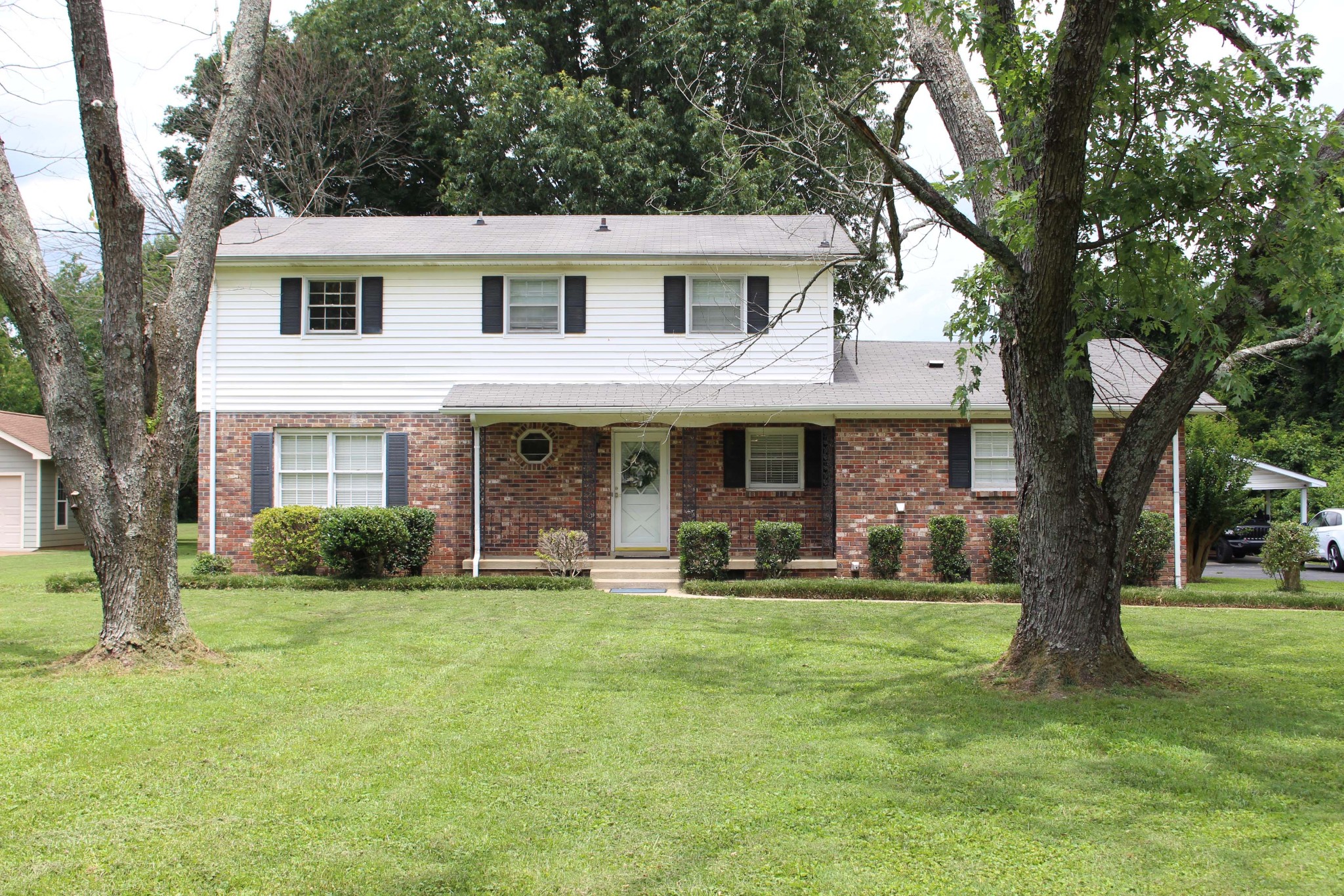 214 Haynes Dr Property Photo 3