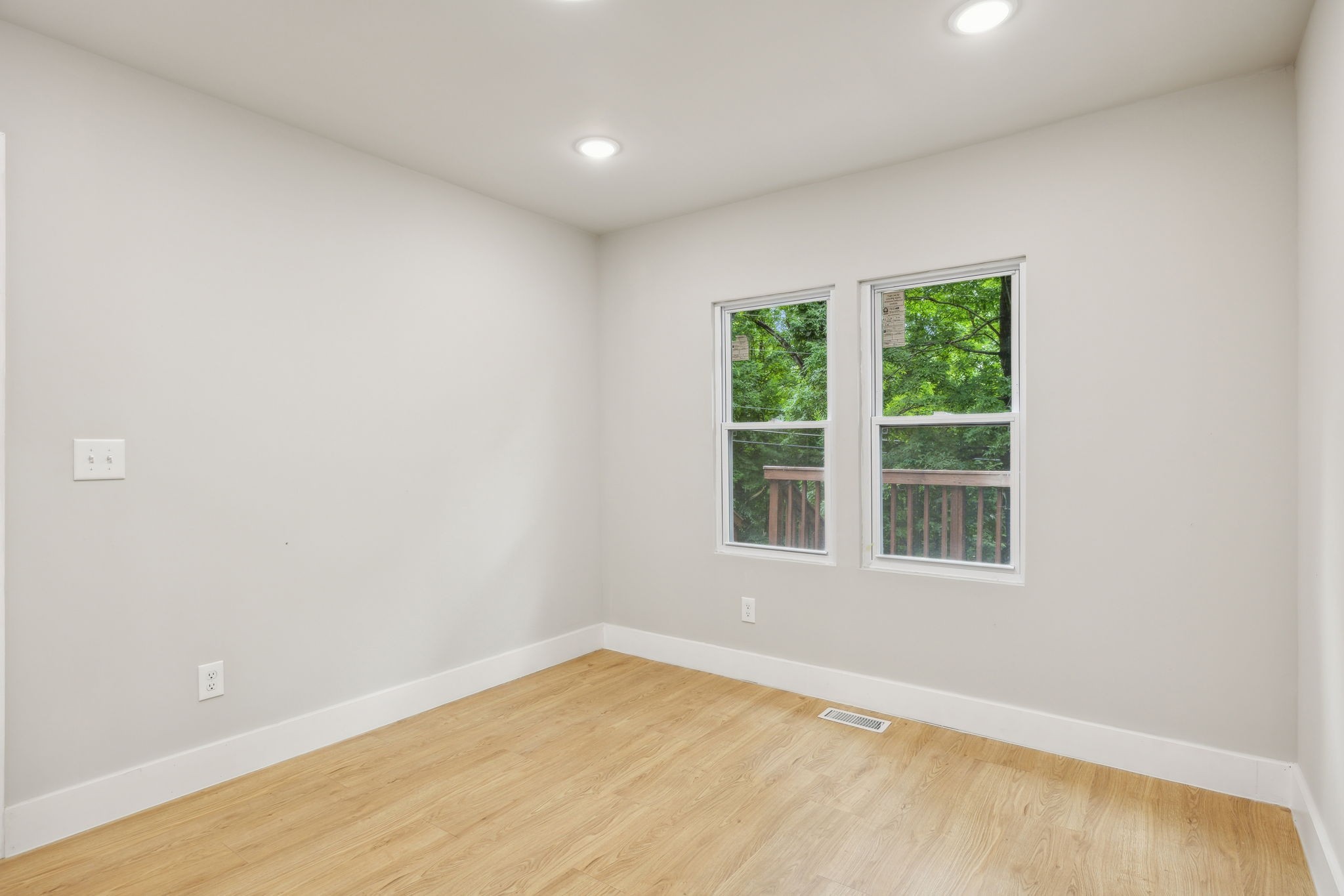 137 Stratton Blvd Property Photo 7