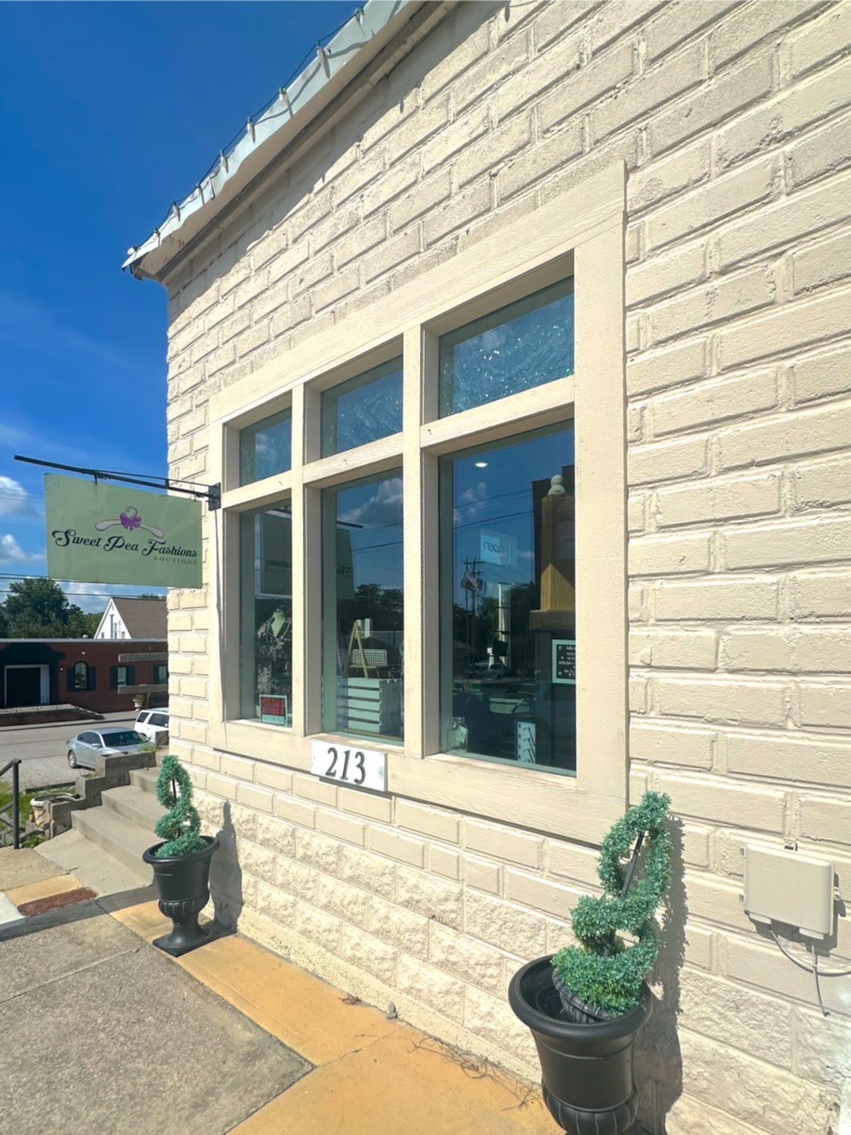 213 N Church St Property Photo 19