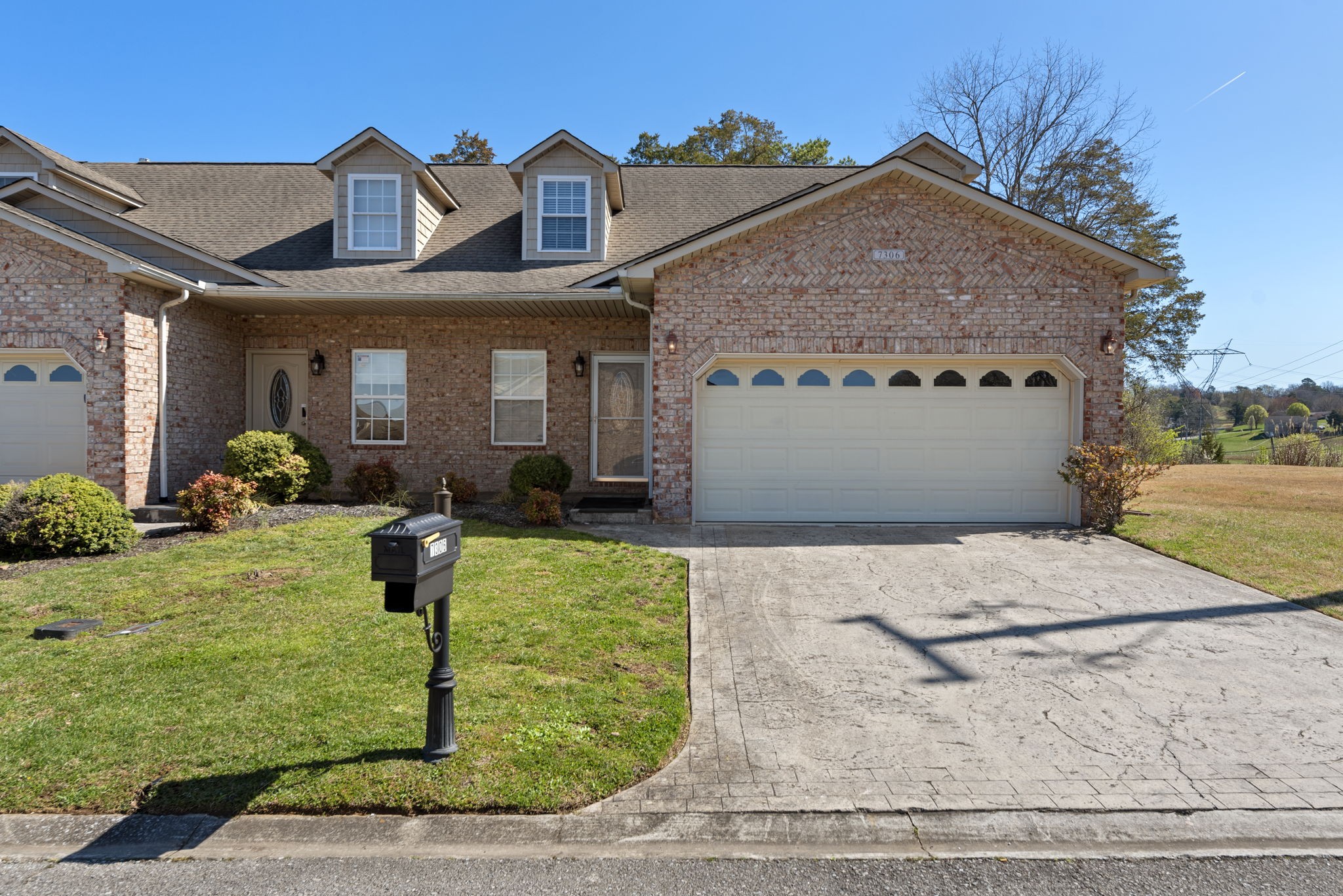 7306 English Park Way Property Photo 1