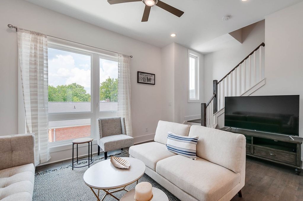 808 Vibe Pl Property Photo 3