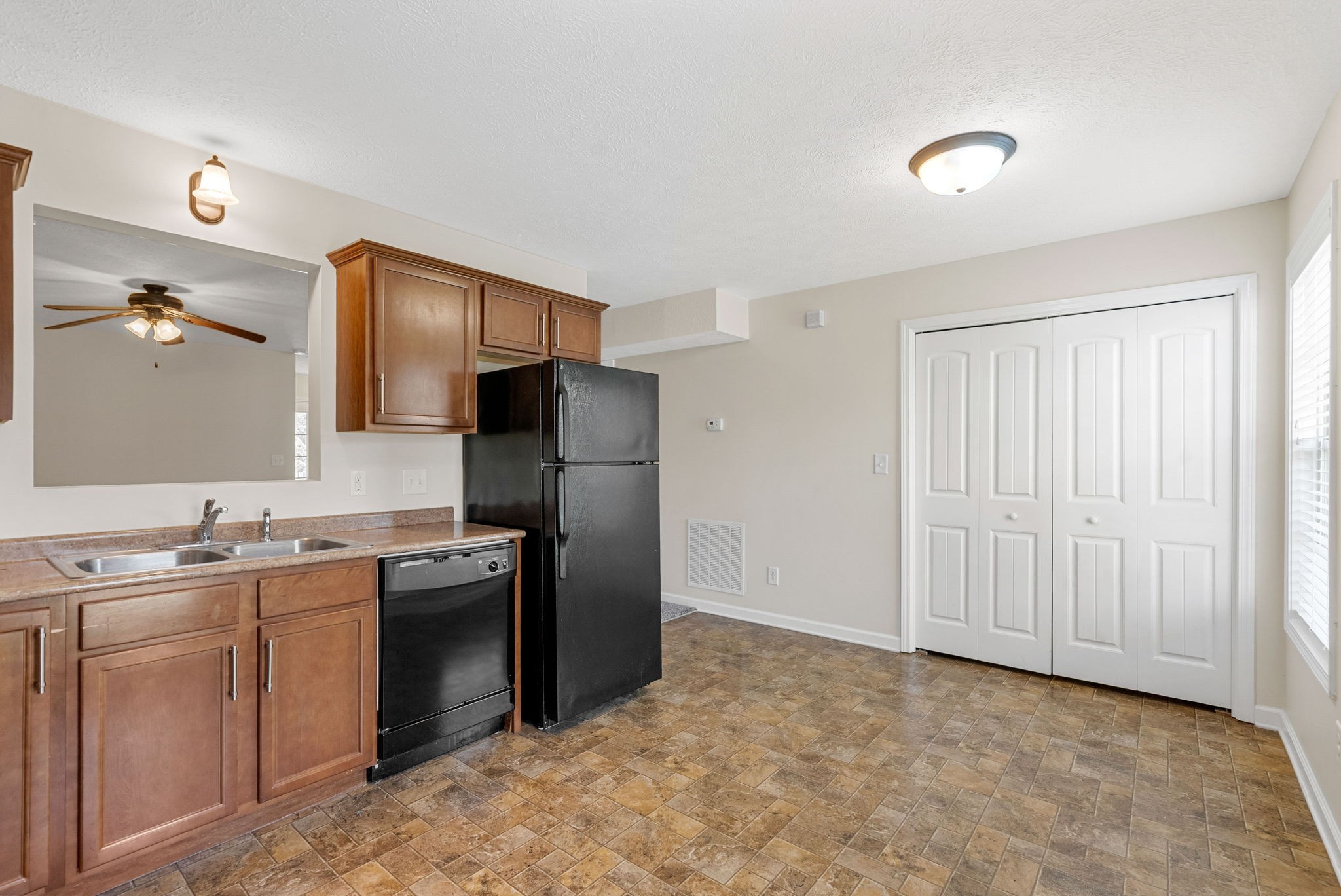 770 Needmore Road Property Photo 8