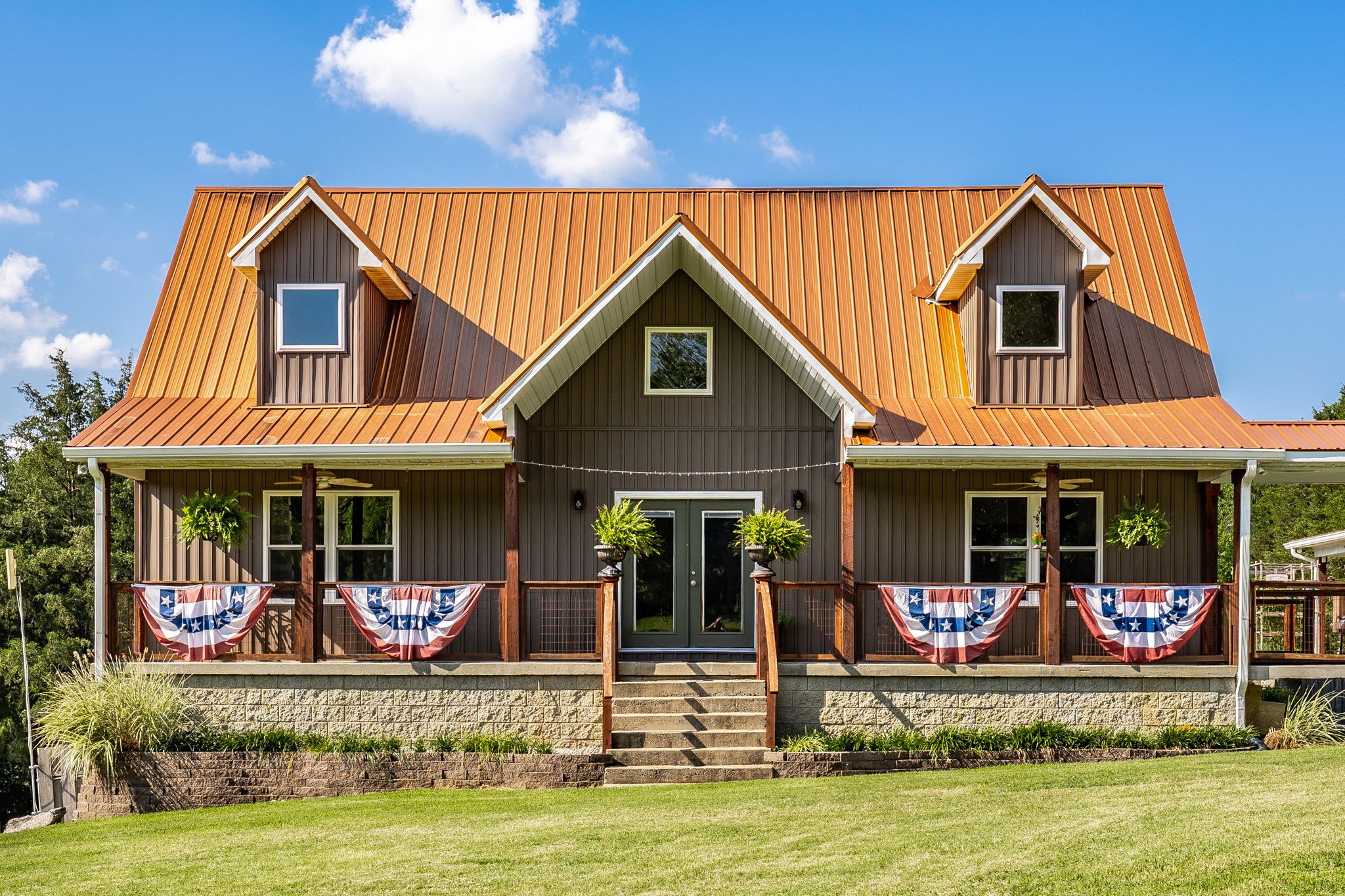 548 Horseshoe Bend Ln Property Photo 1