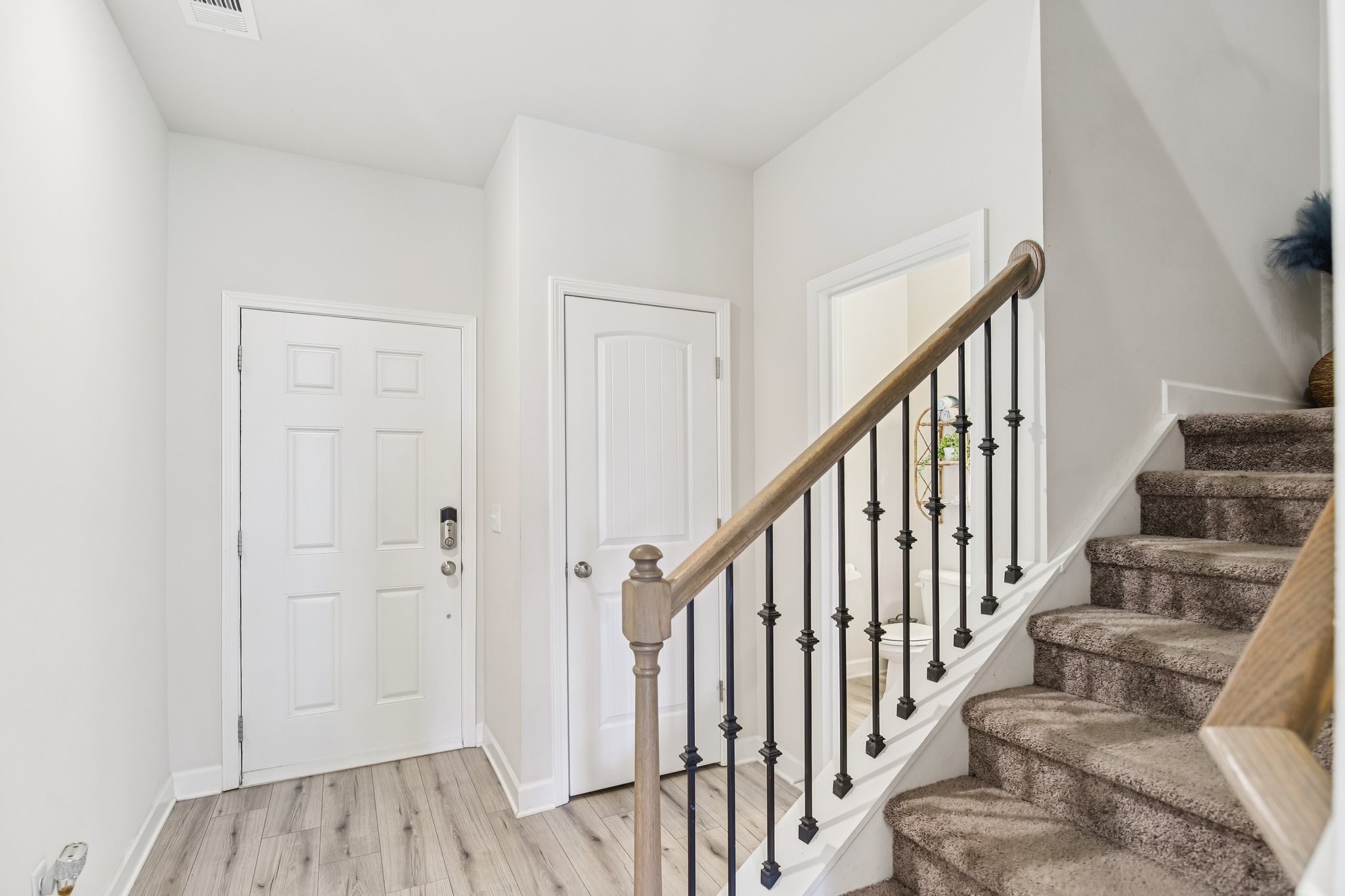 328 Canonbury Way Property Photo 8