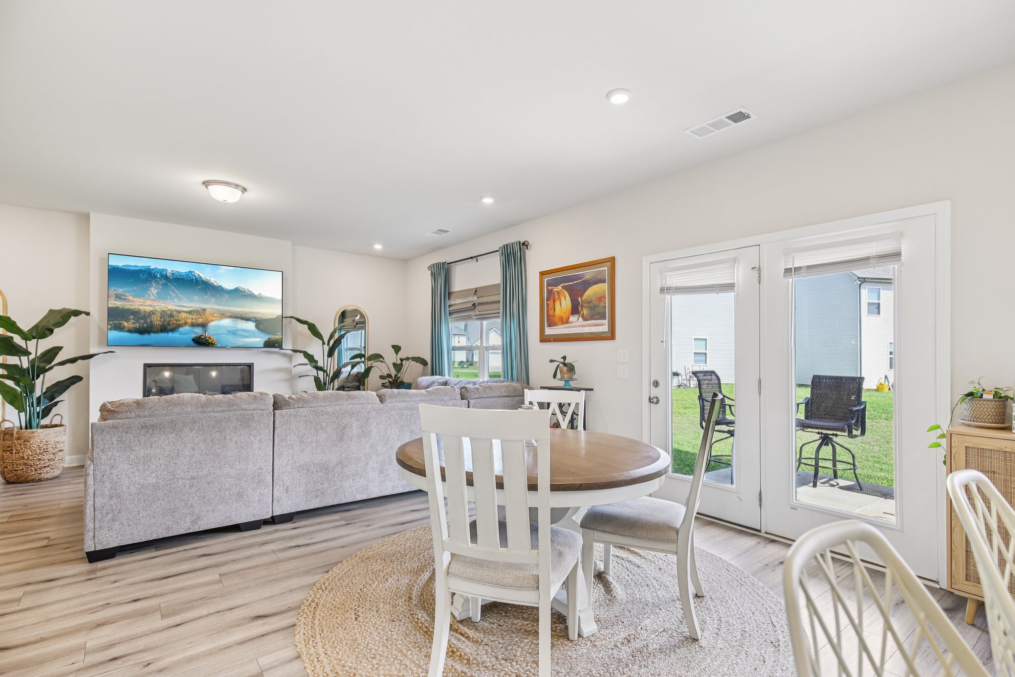 328 Canonbury Way Property Photo 16