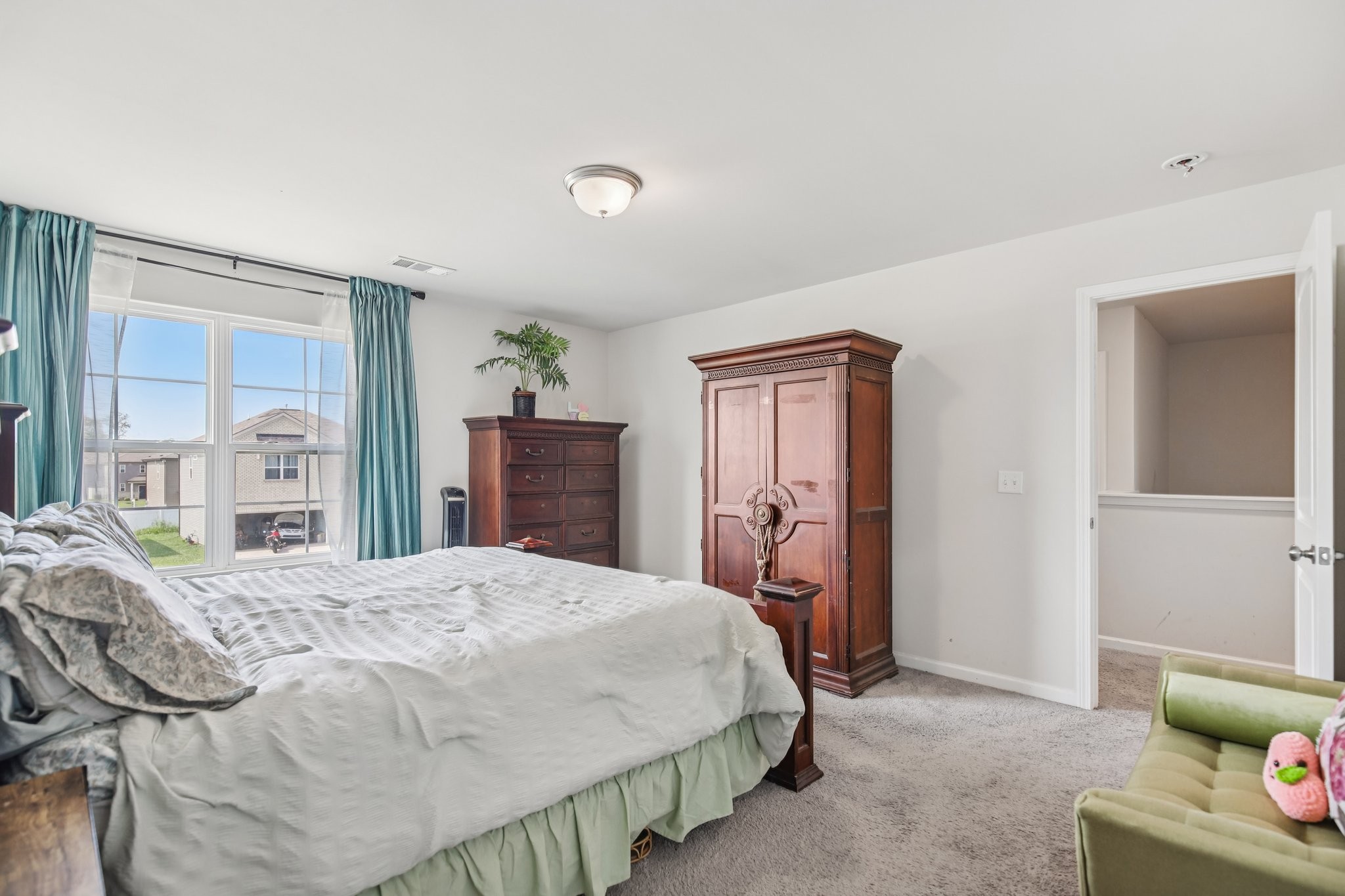 328 Canonbury Way Property Photo 34