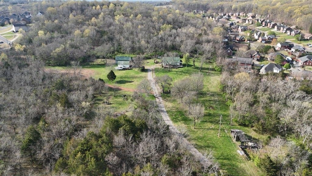 400 Megan Dr Property Photo 1