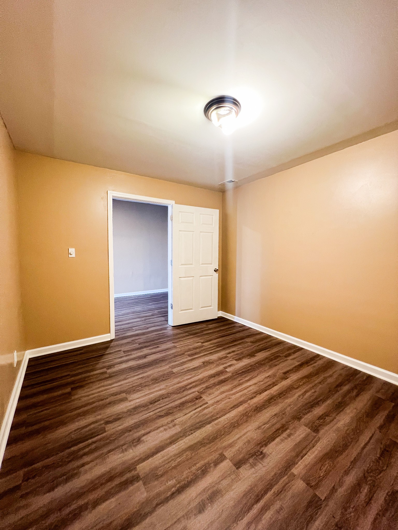 1191 Fort Campbell Blvd Property Photo 5