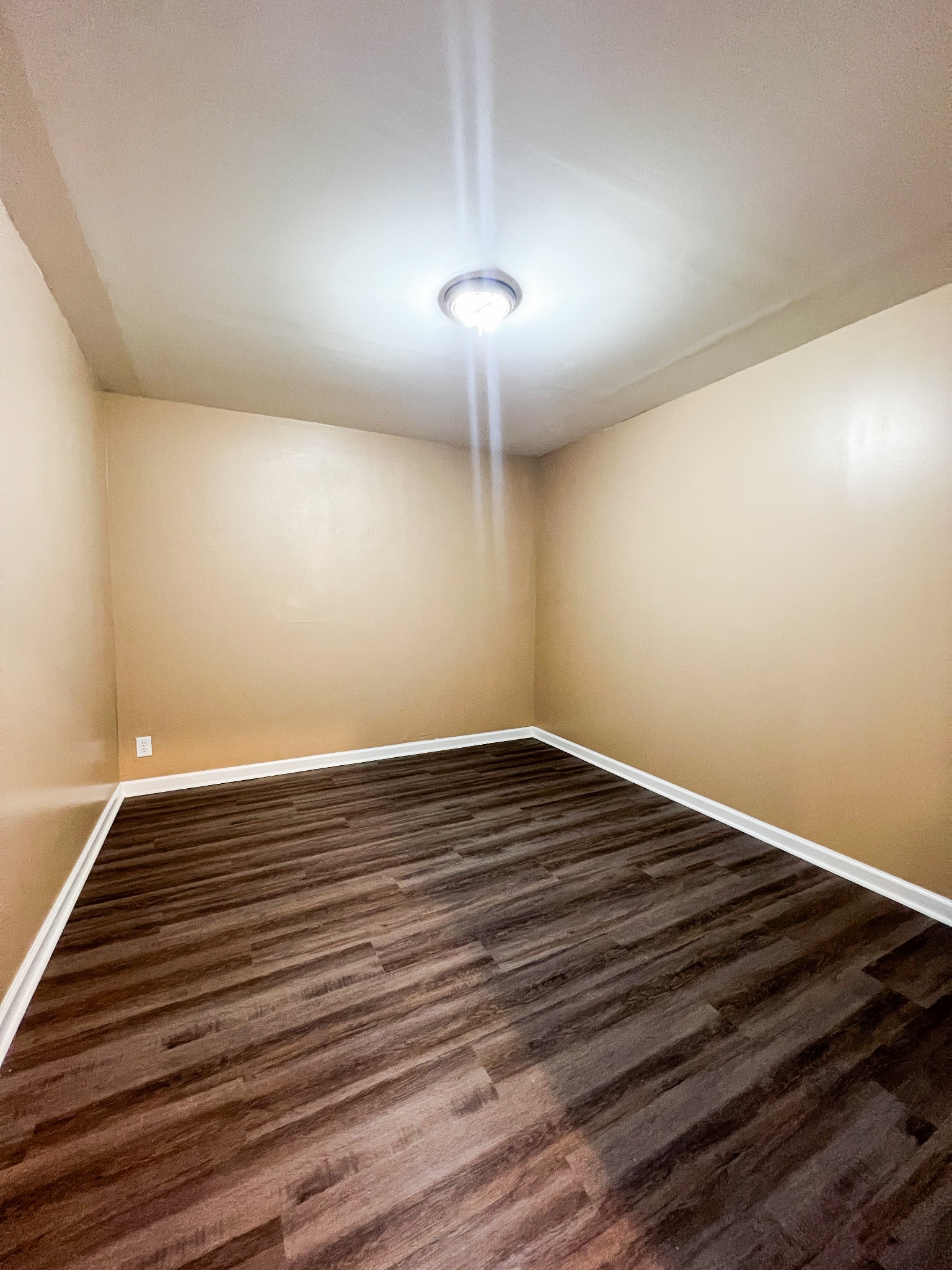 1191 Fort Campbell Blvd Property Photo 7