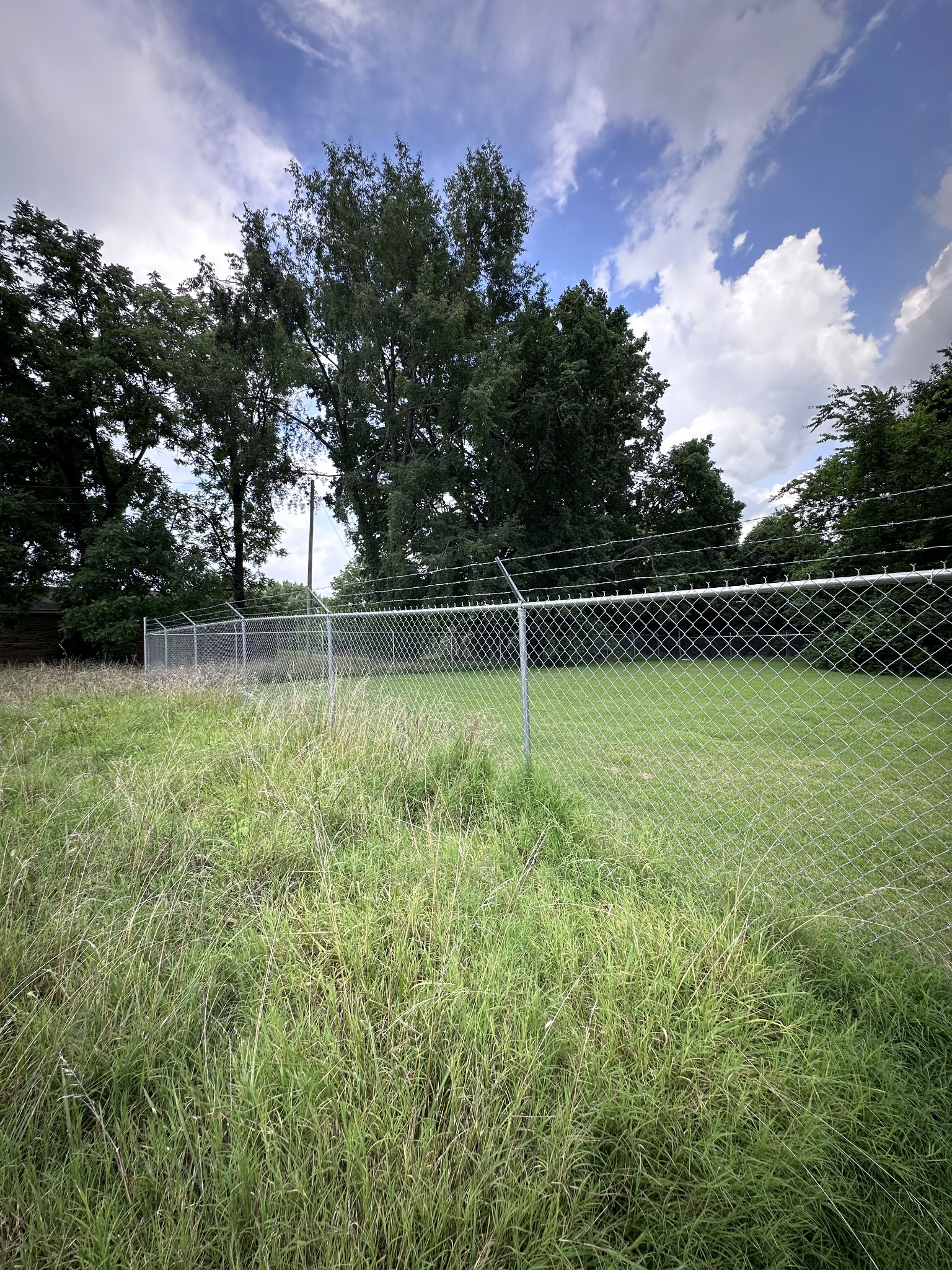 2255 Fort Campbell Blvd Property Photo 14