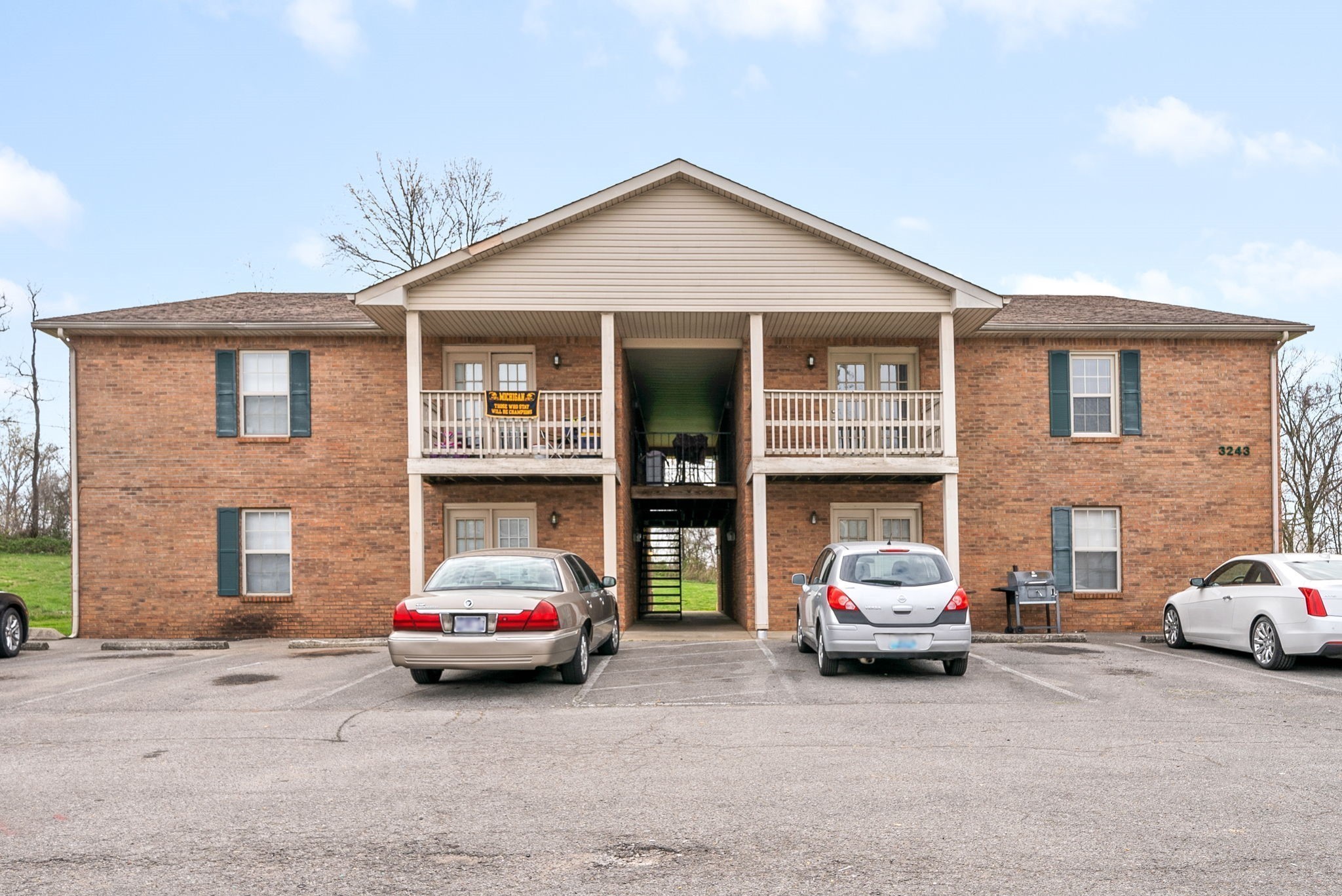3243 Tower Dr Property Photo 1